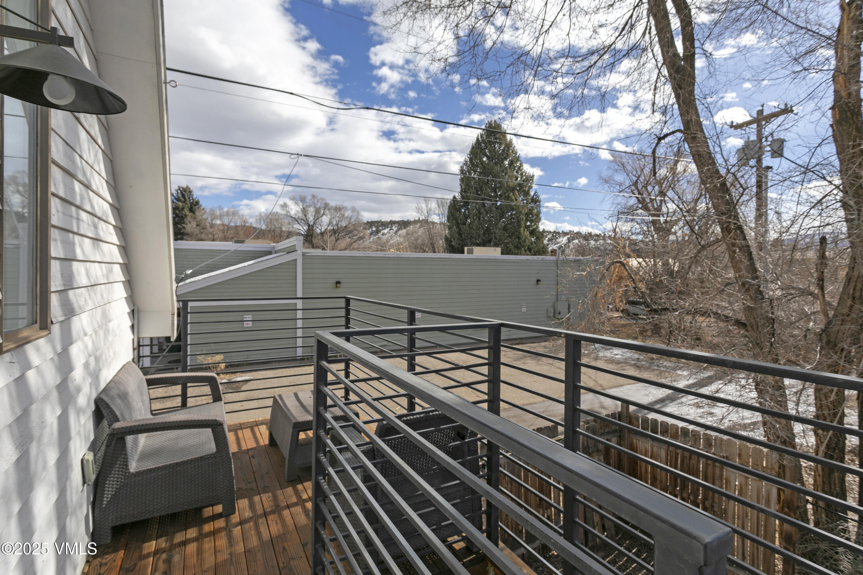 304 Wall Street Property Photo 32