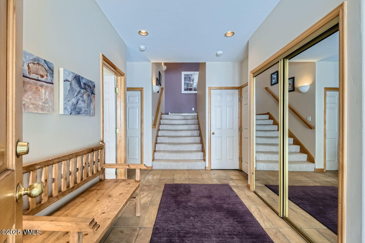 4173 Spruce Way Property Photo 6