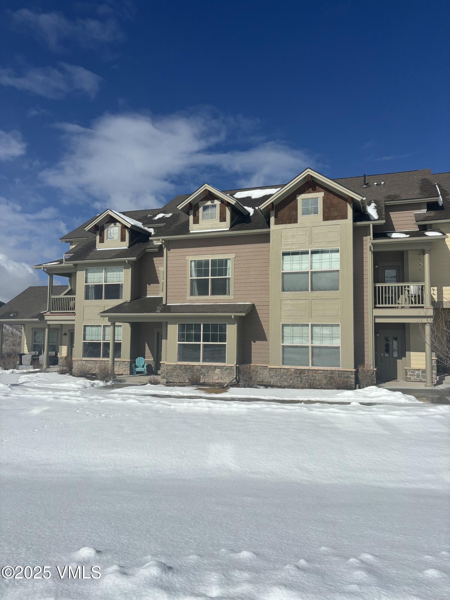 Brush Creek Village Real Estate Listings Main Image