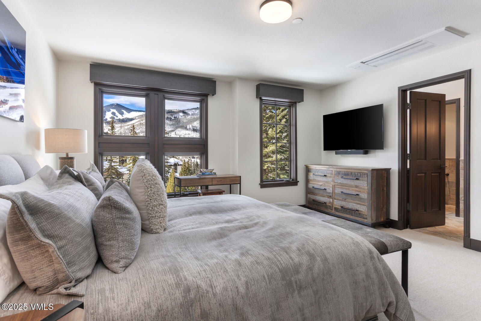 51 Meadow Lane, B-5 Property Photo 18