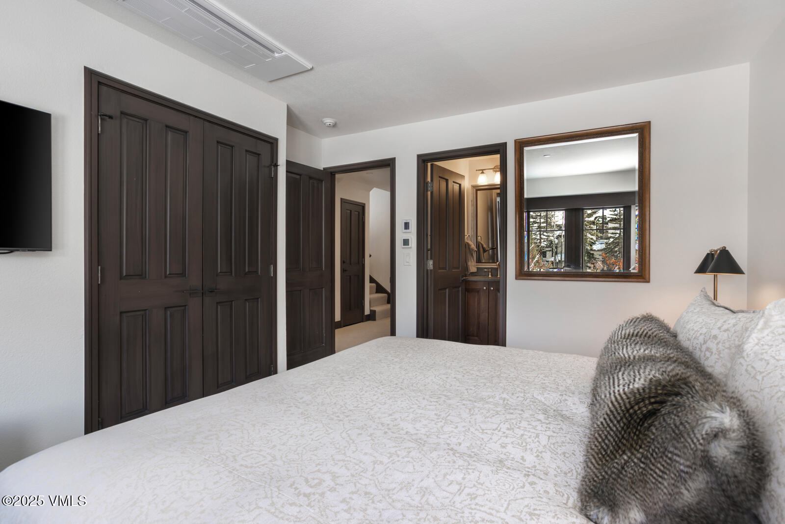 51 Meadow Lane, B-5 Property Photo 27