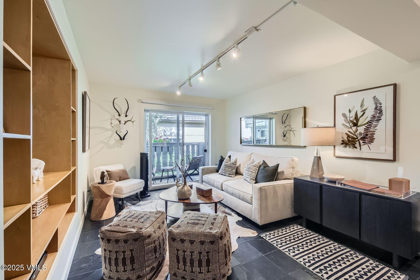 9 Vail Road, 16