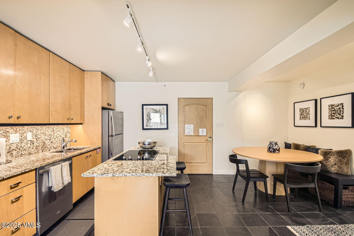 9 Vail Road, 16 Property Photo 11