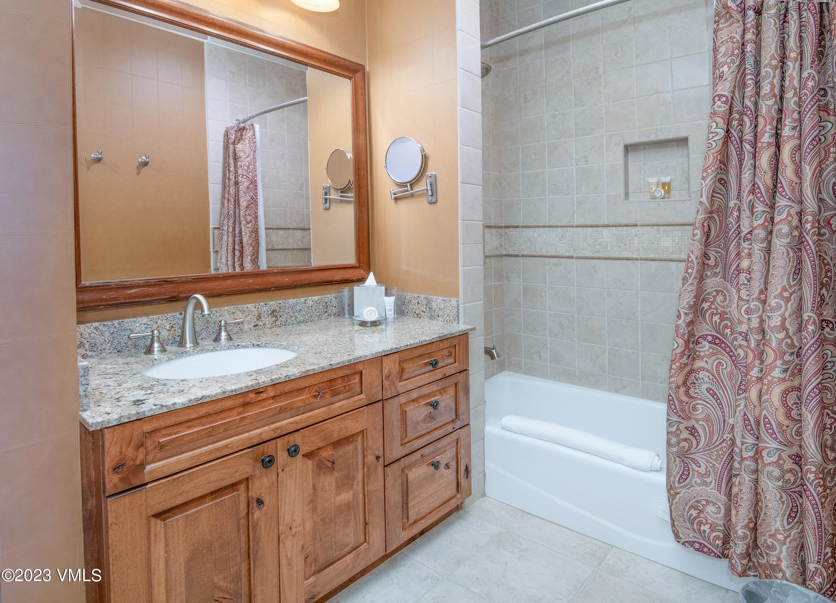 63 Avondale Lane 234a - Week 48 Property Photo 17