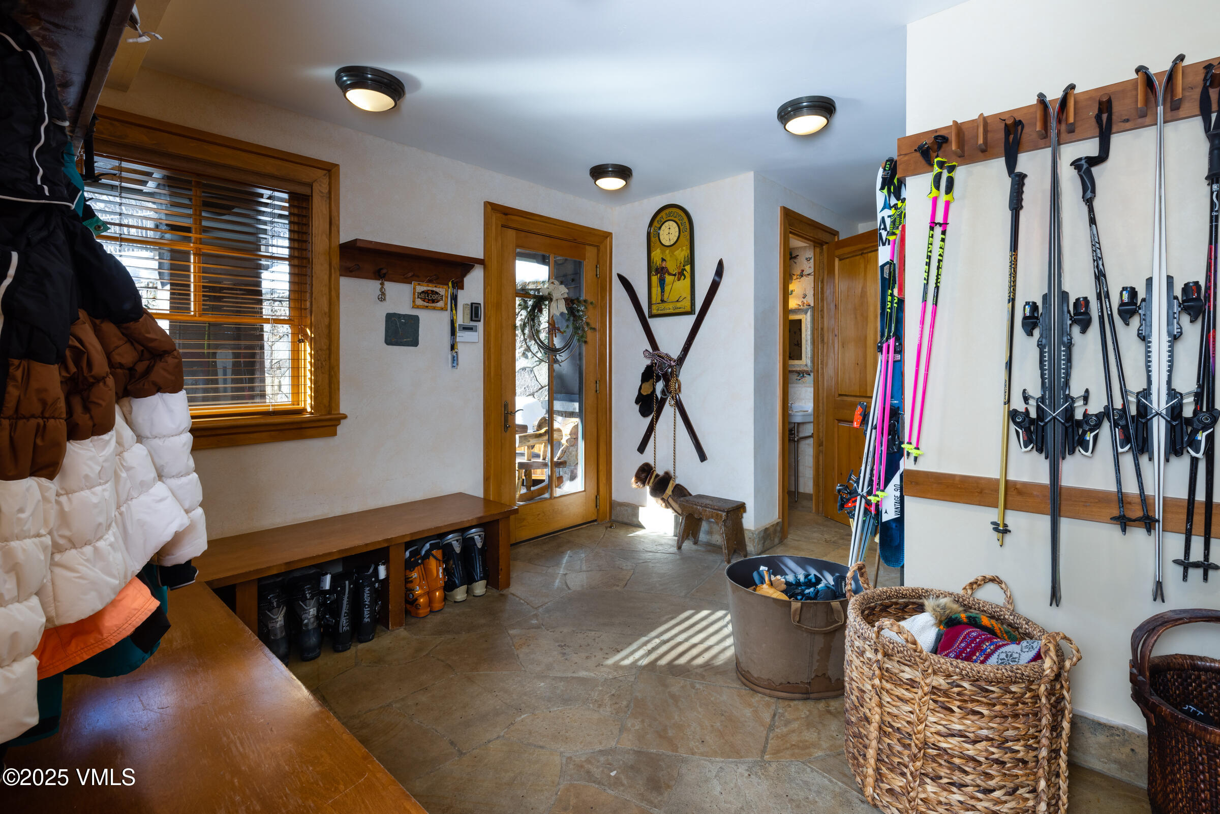 933 Strawberry Park Road Property Photo 14