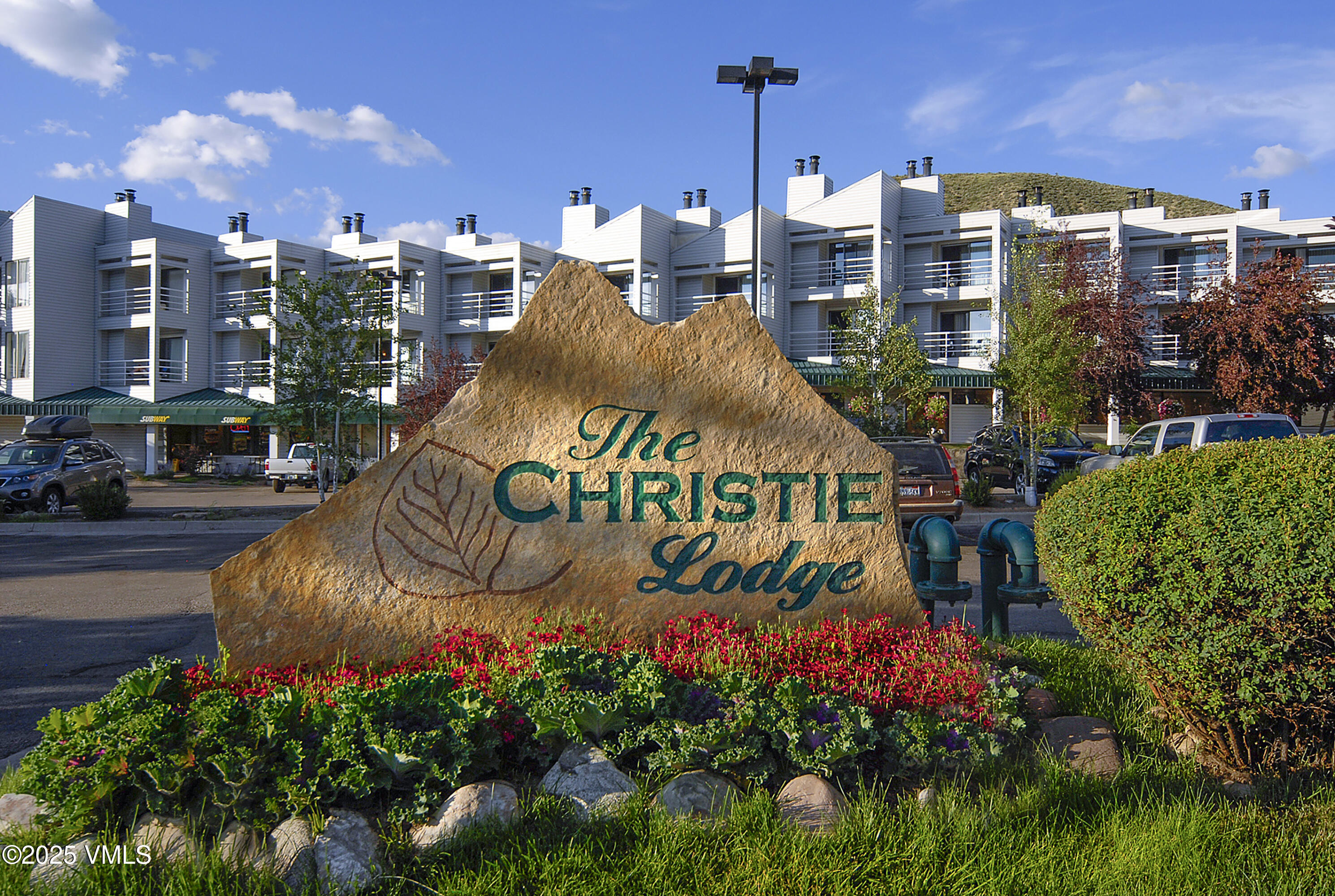 47 Beaver Creek Boulevard, #c4-c5 Property Photo 2