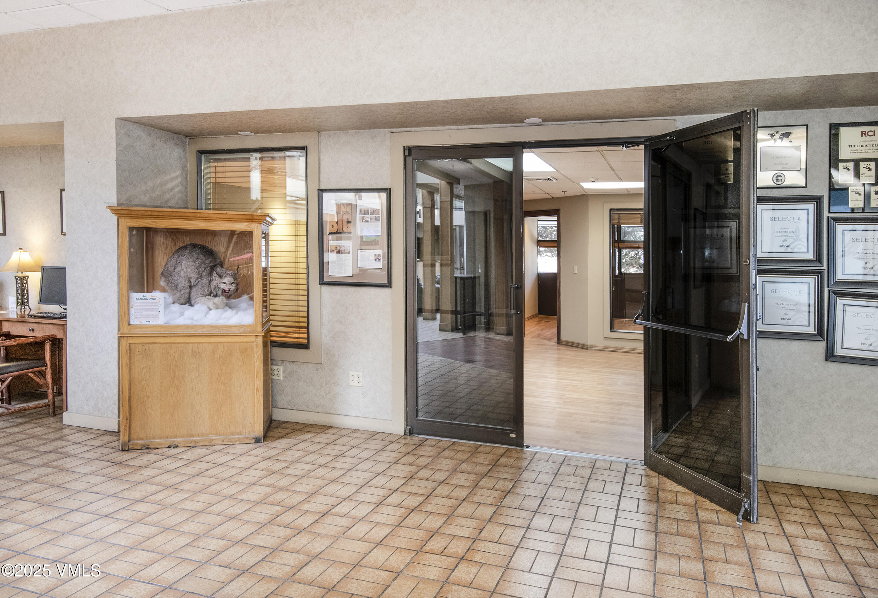 47 Beaver Creek Boulevard, #c4-c5 Property Photo 3