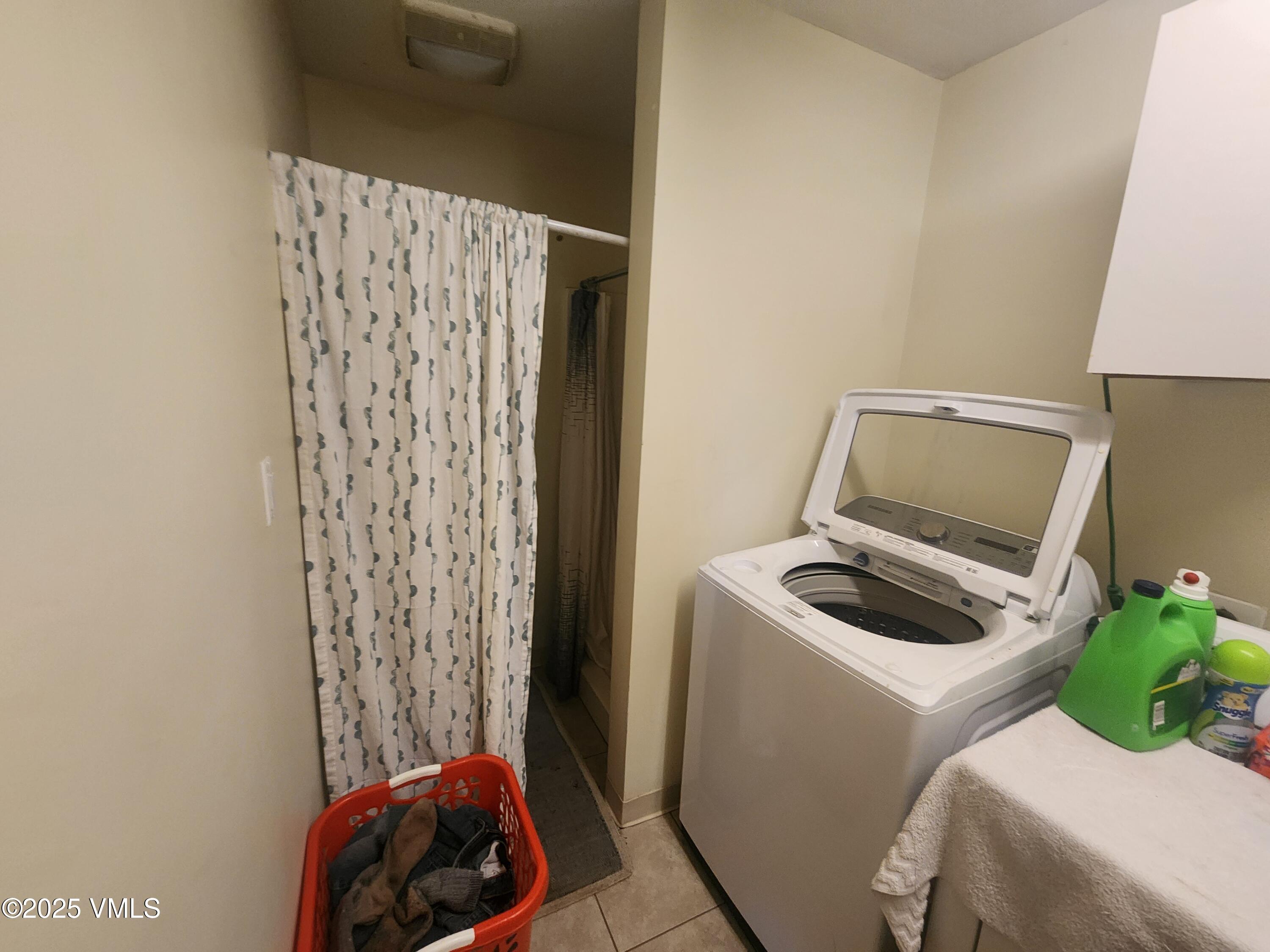 2102 Airport Road Property Photo 10