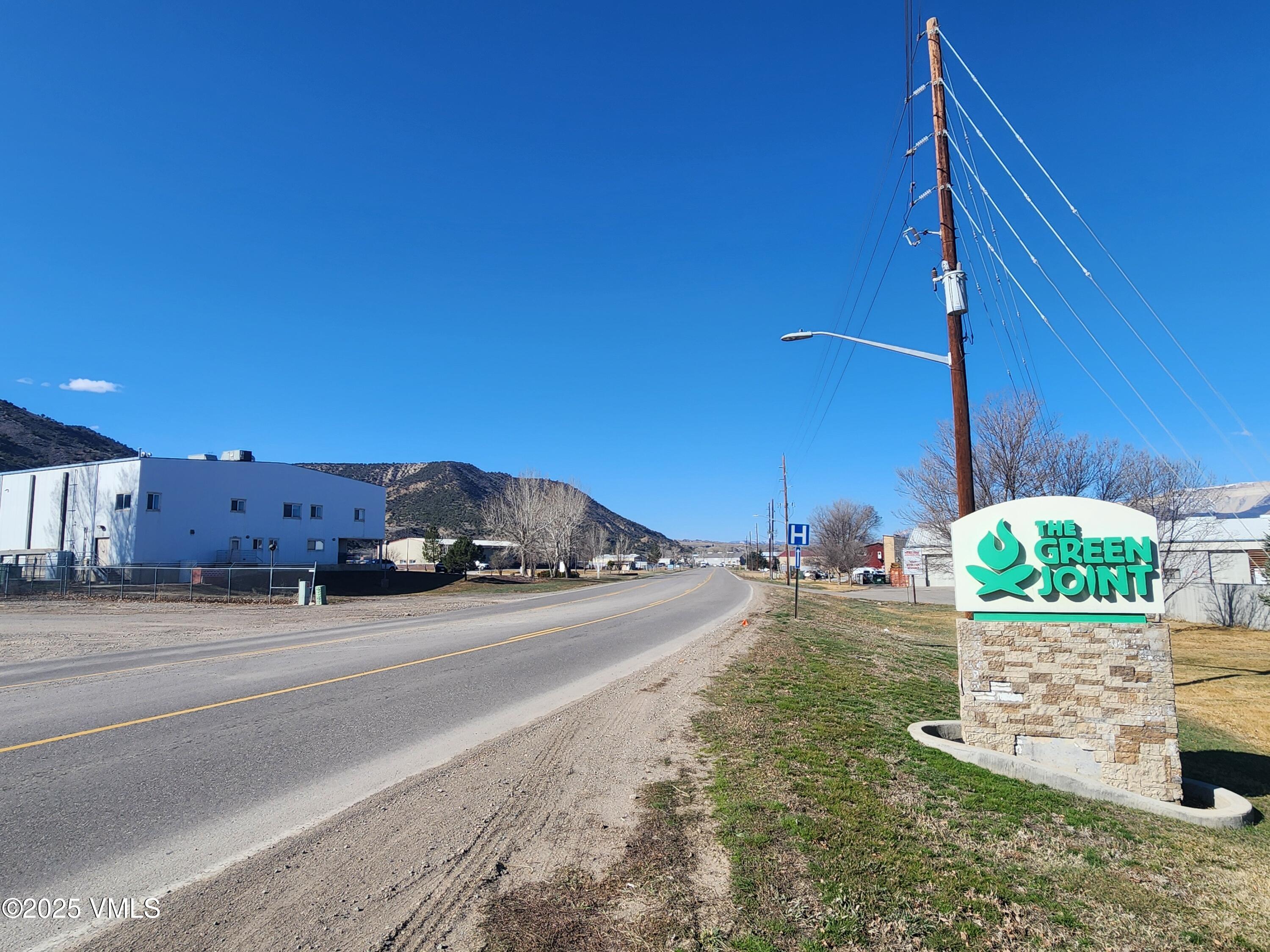 2102 Airport Road Property Photo 18