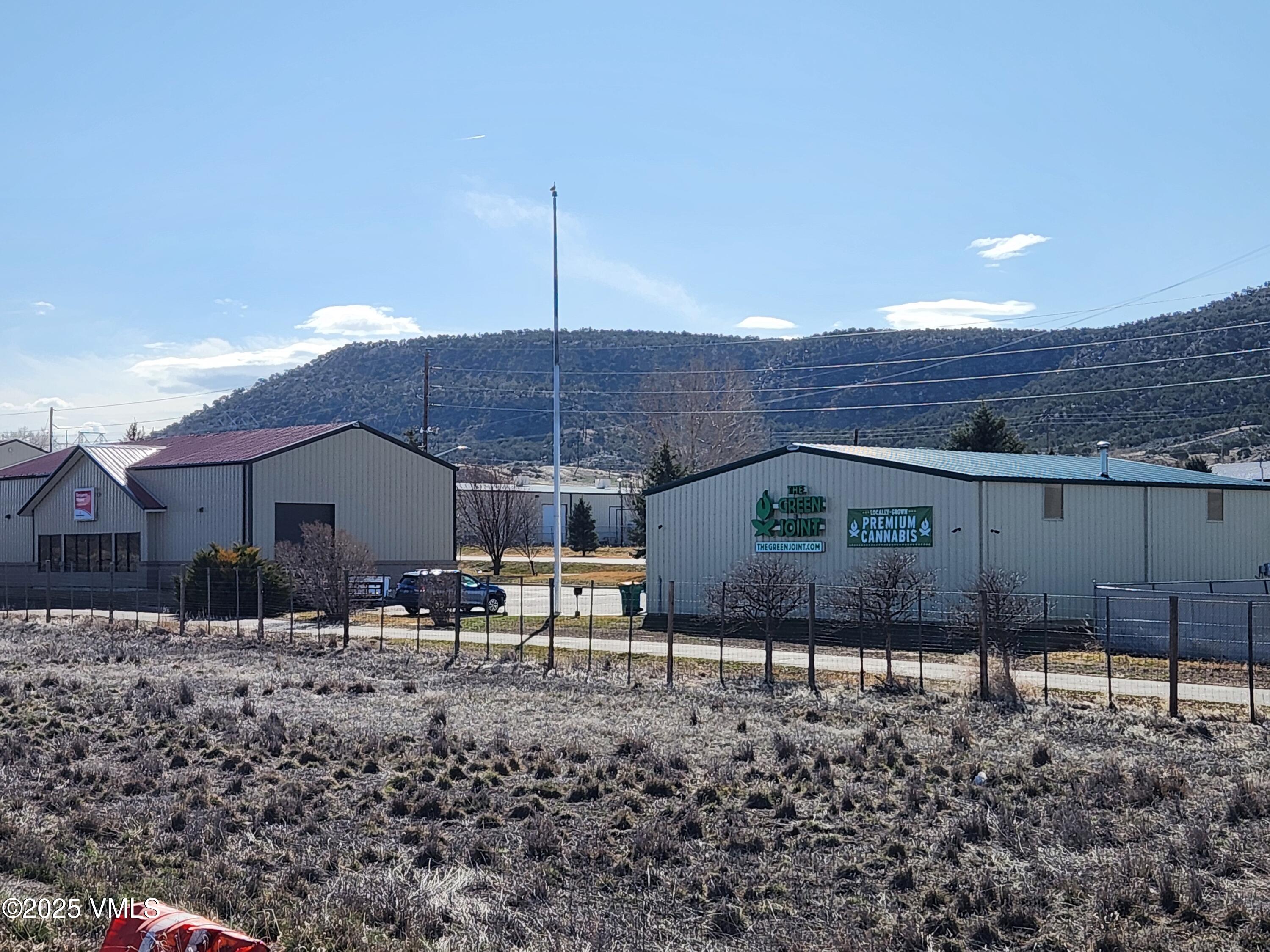 2102 Airport Road Property Photo 21
