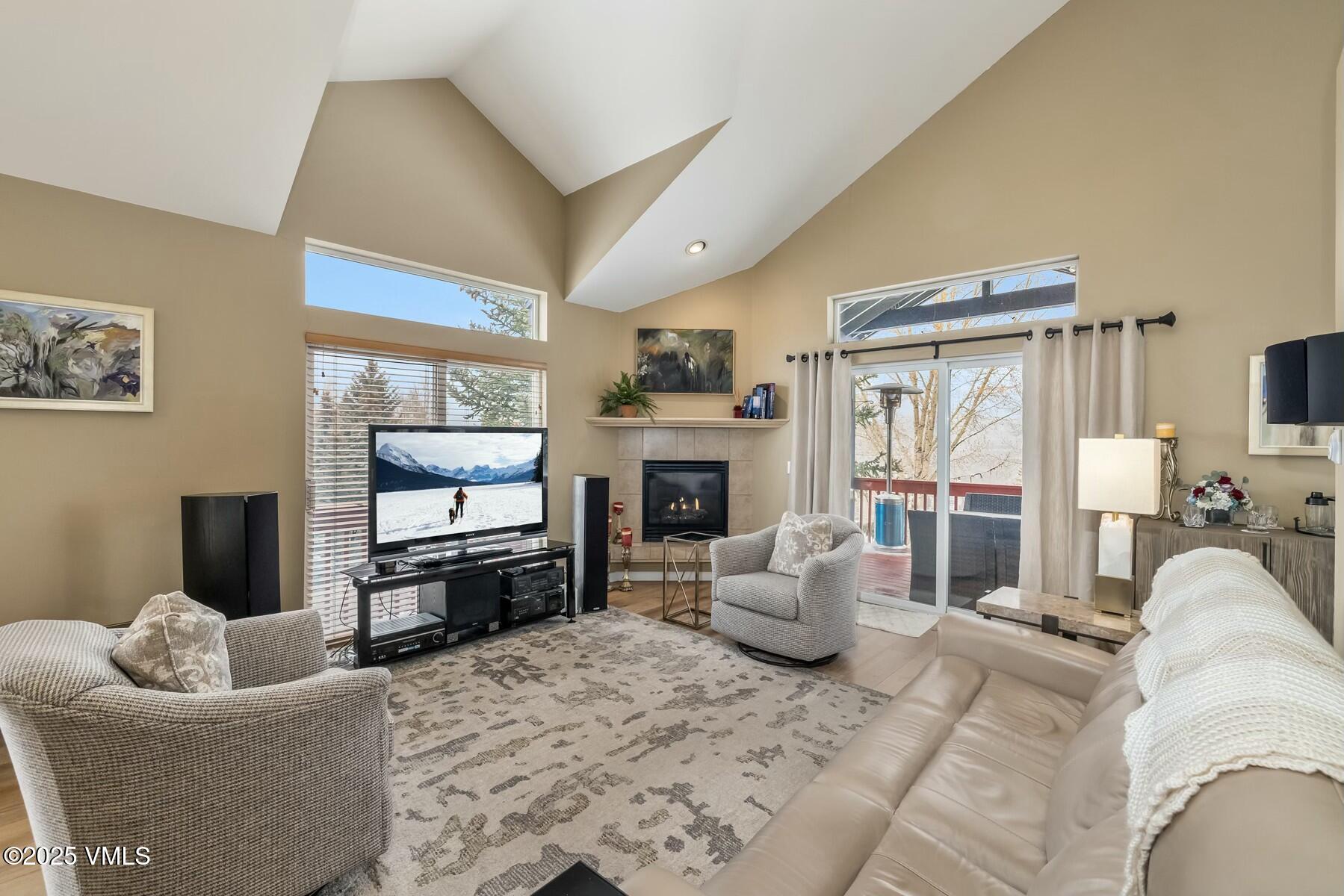 98 Arlington Place, D Property Photo 1