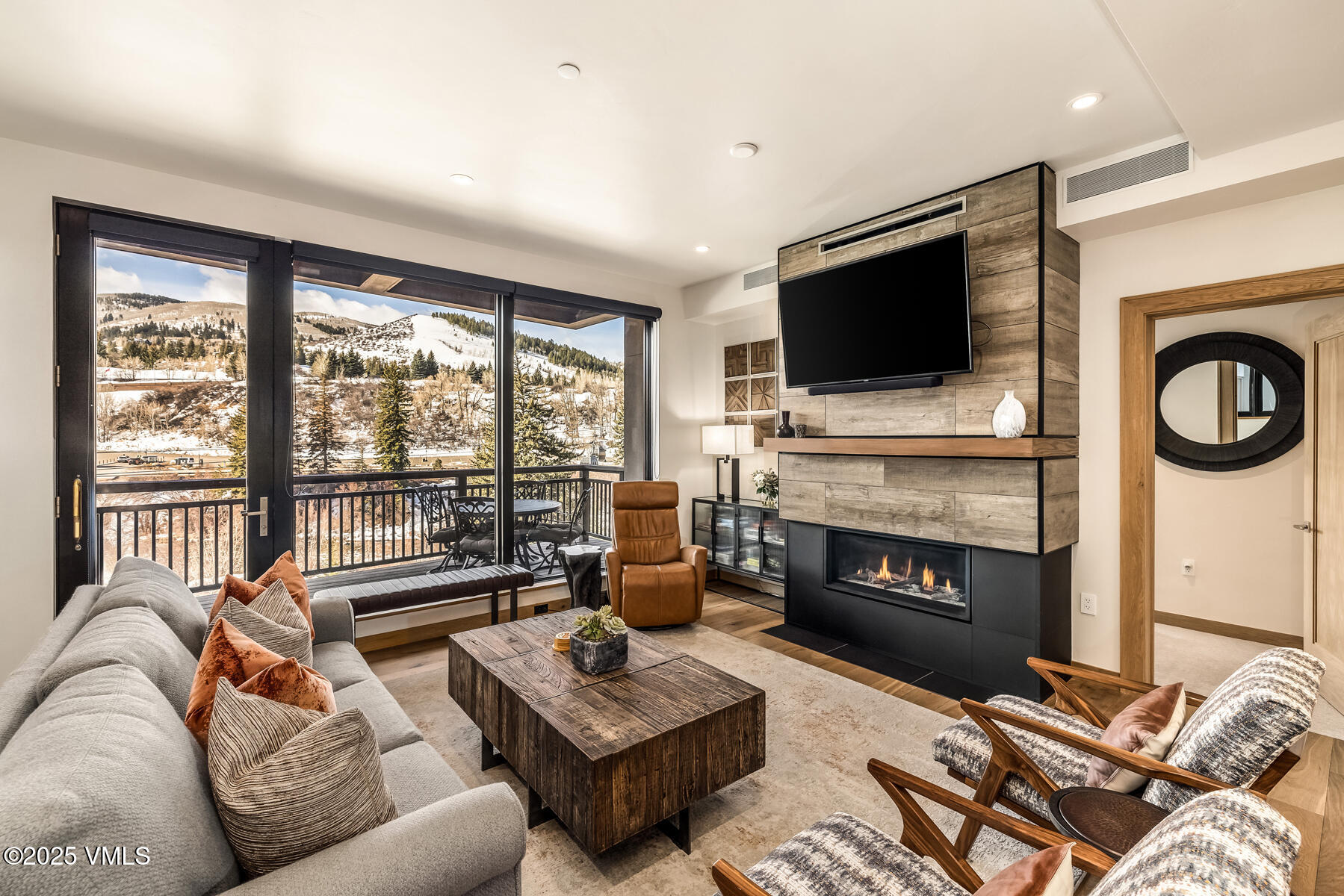 1 Waterfront Way, 300 Property Photo