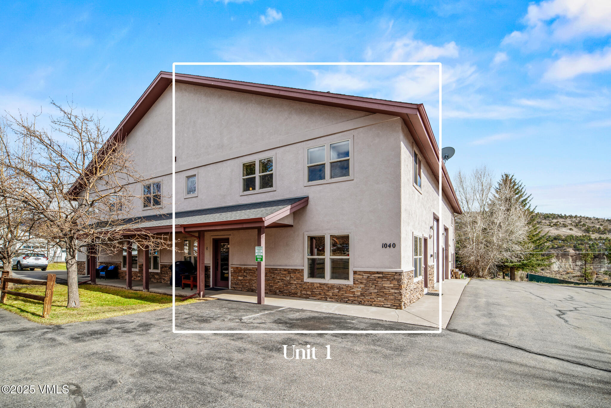 1040 Chambers Avenue, 1 Property Photo 1