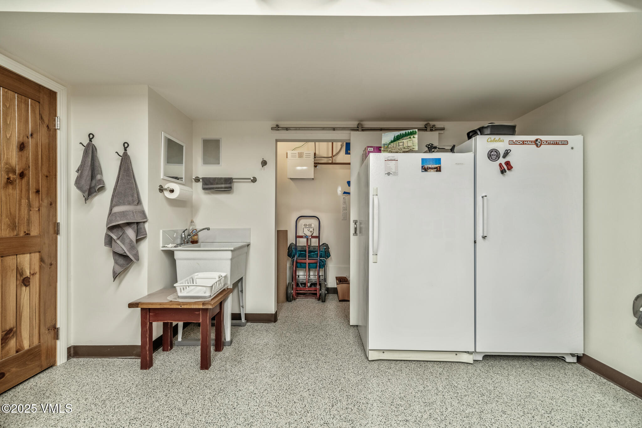 1040 Chambers Avenue, 1 Property Photo 27