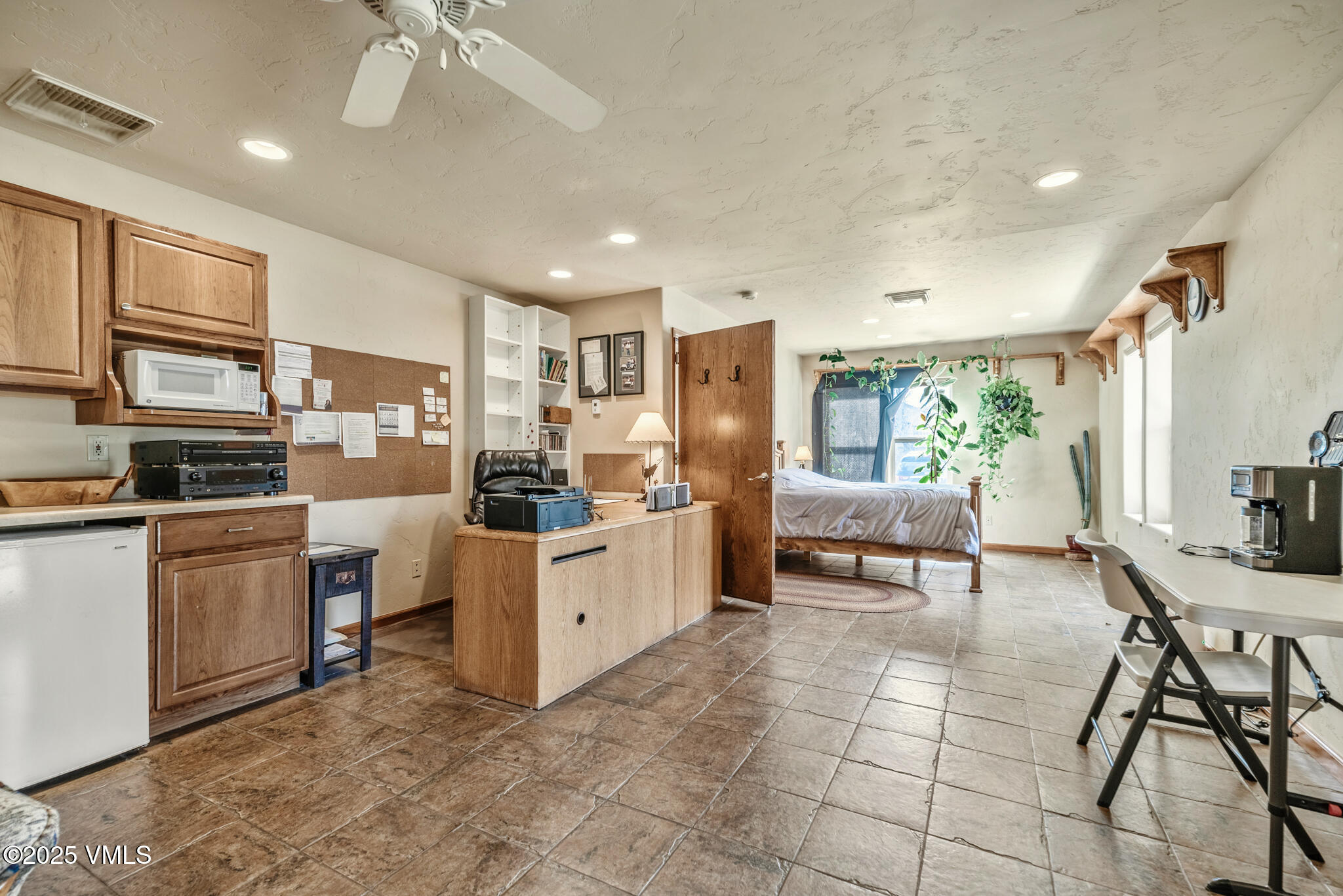 1040 Chambers Avenue, 1 Property Photo 32