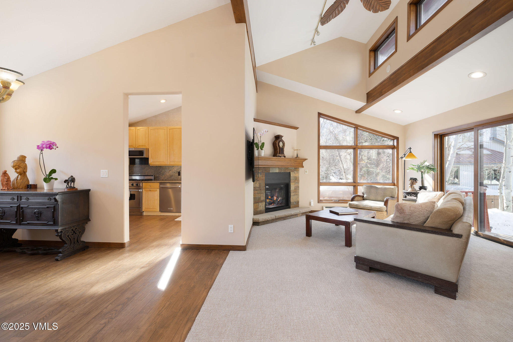 1690 Deer Boulevard Property Photo 1