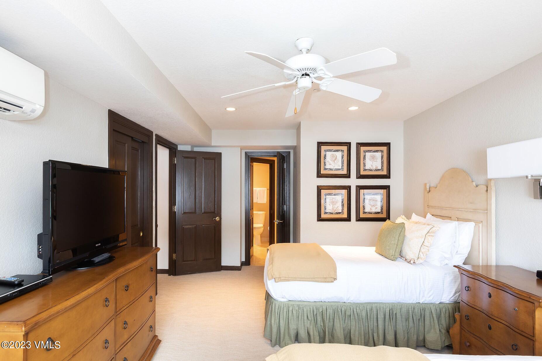 210 Offerson Road, R-310 Property Photo 11