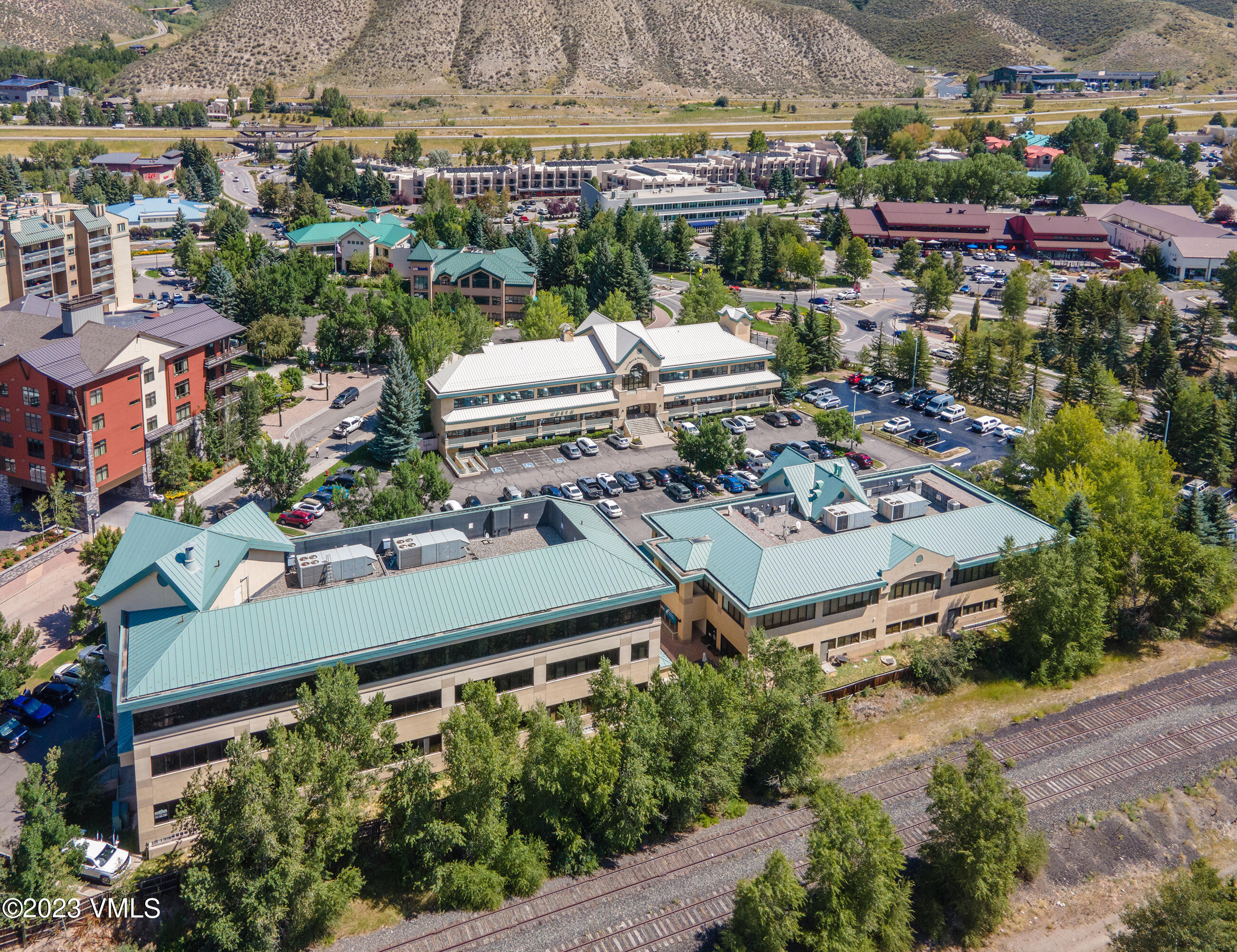 90 Benchmark Road, 102 And 103 Property Photo 21