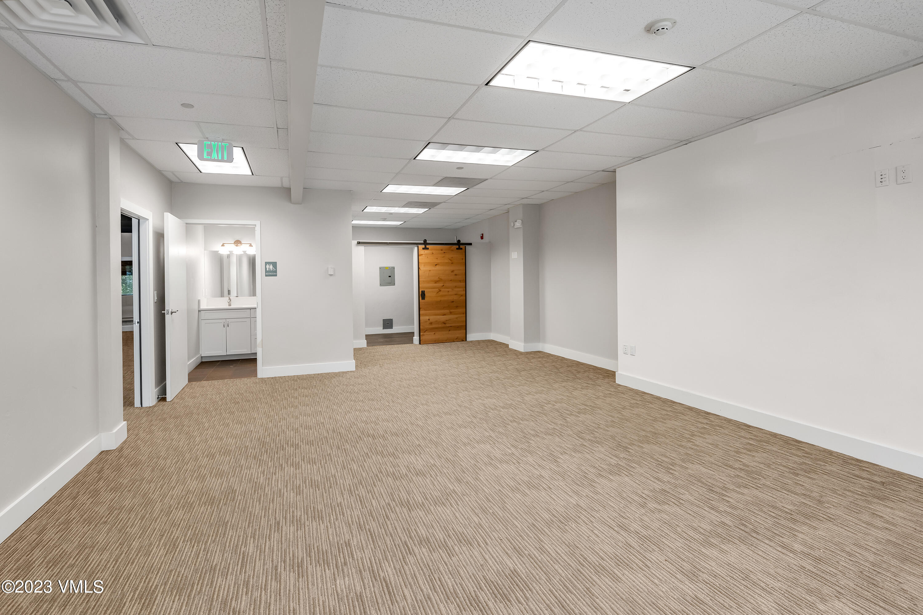 90 Benchmark Road, 102 And 103 Property Photo 28