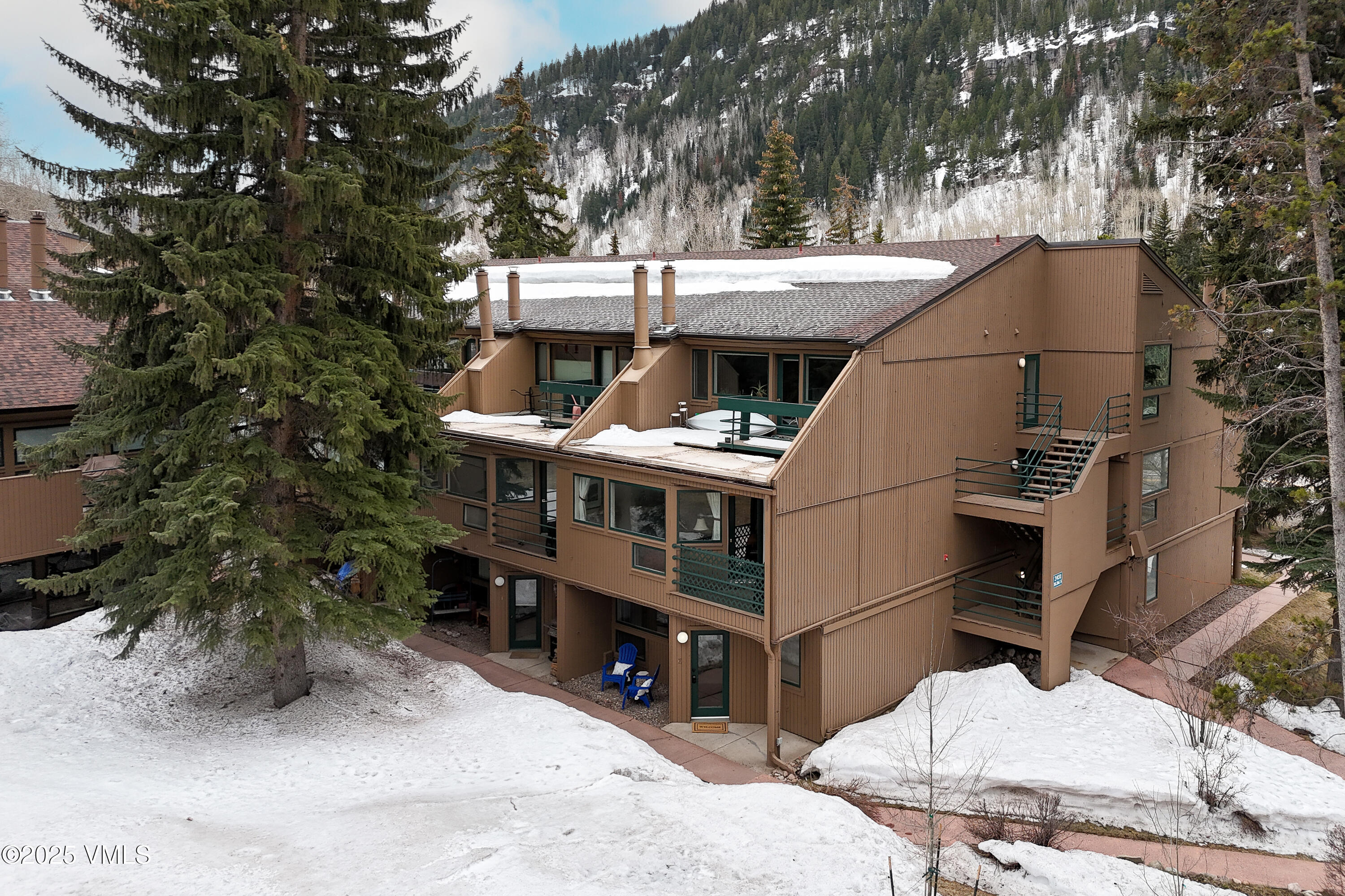 3931 Bighorn, 5-e Property Photo 1