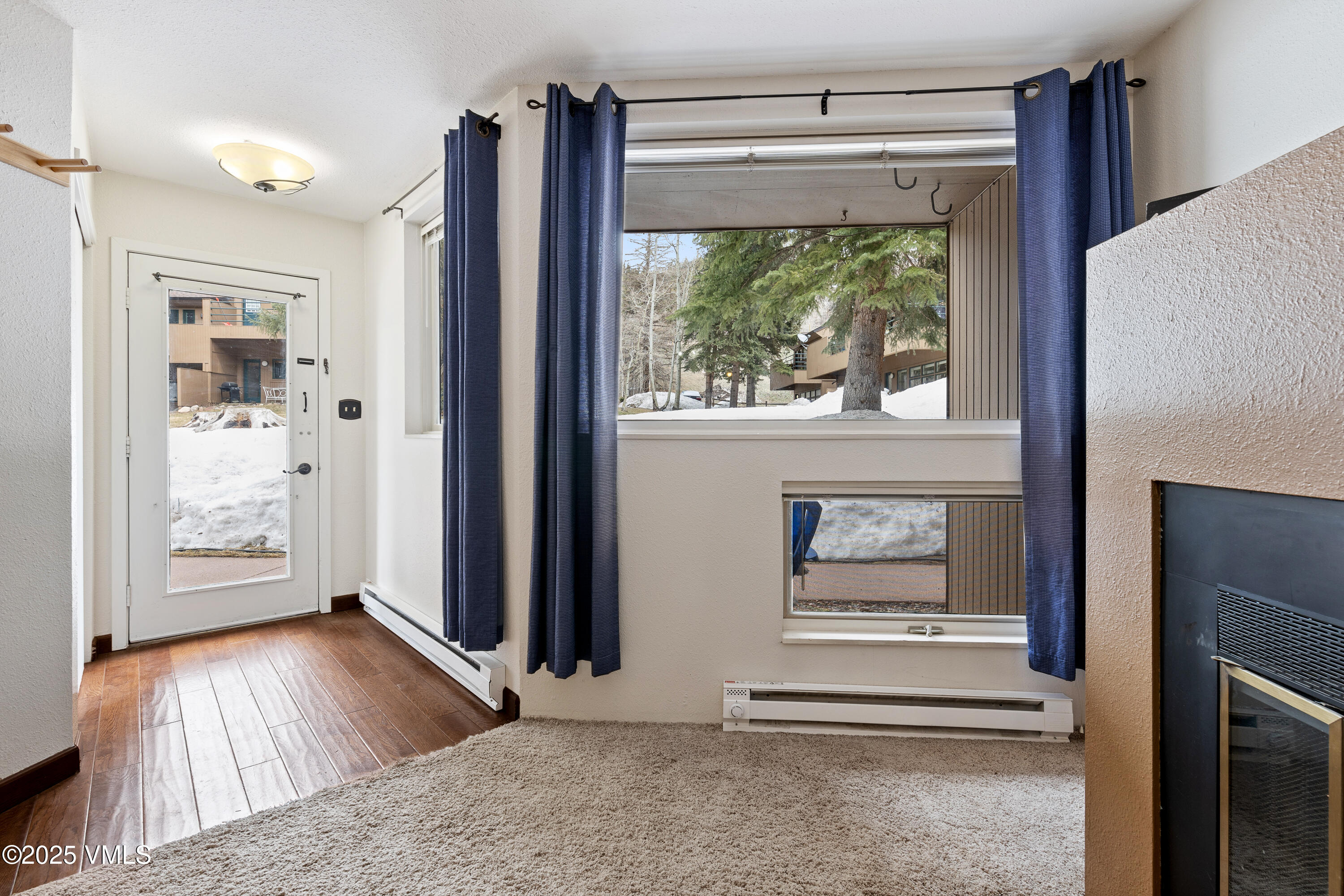 3931 Bighorn, 5-e Property Photo 5