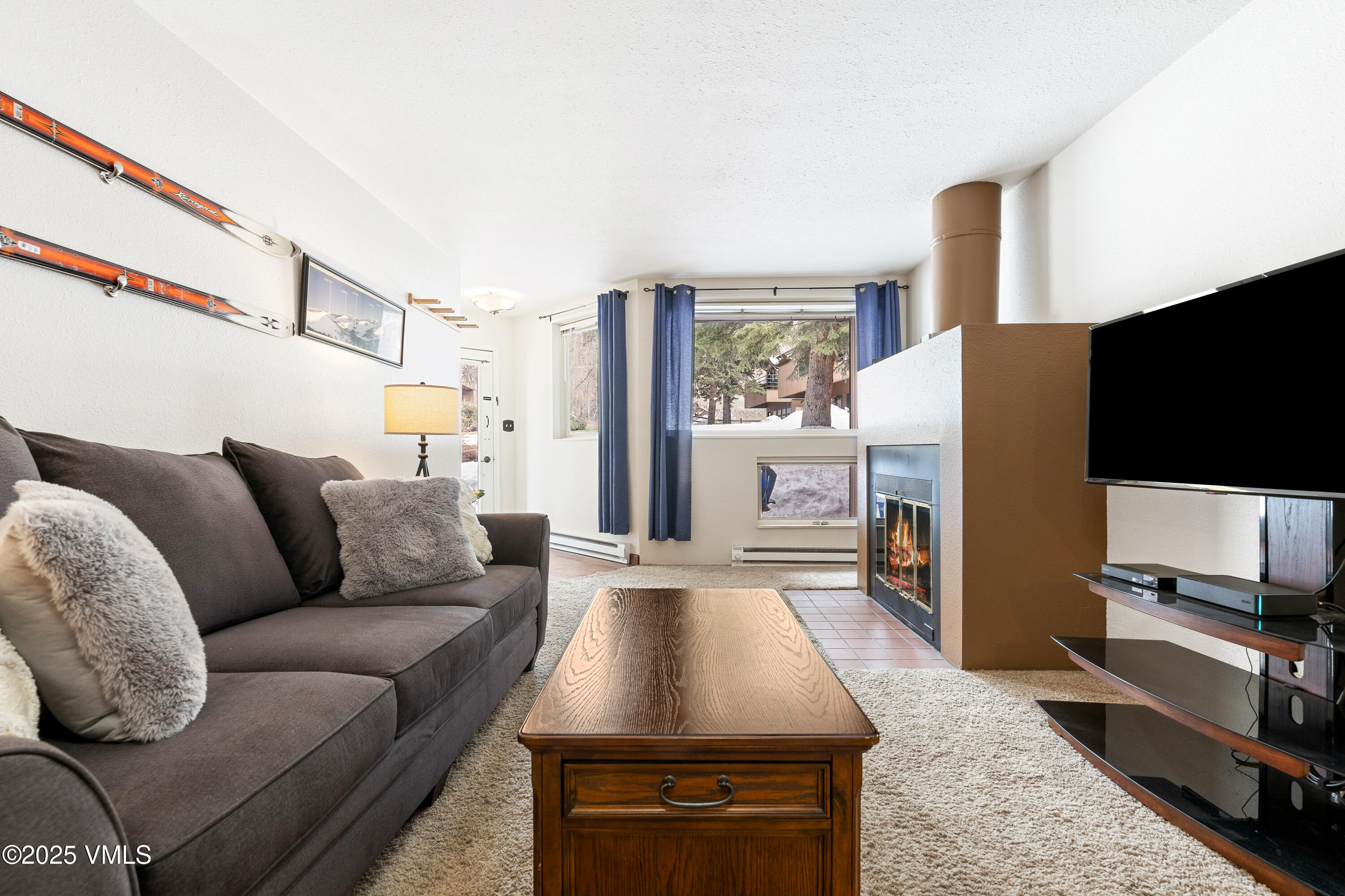 3931 Bighorn, 5-e Property Photo 6