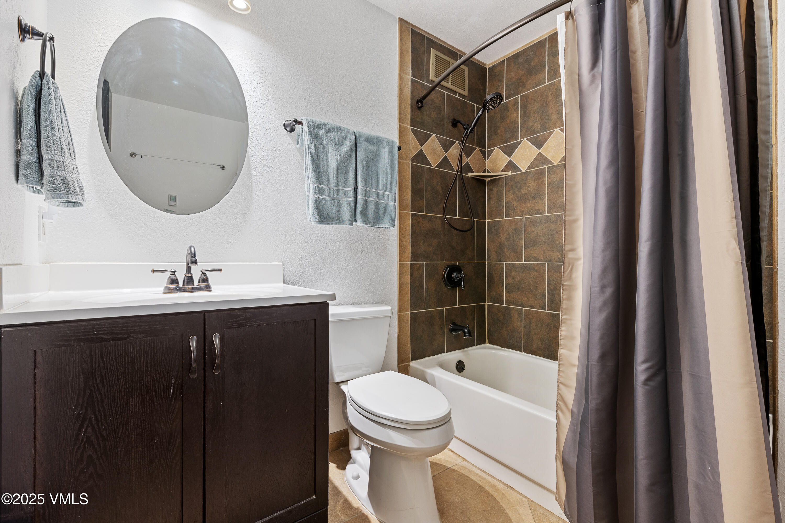 3931 Bighorn, 5-e Property Photo 16