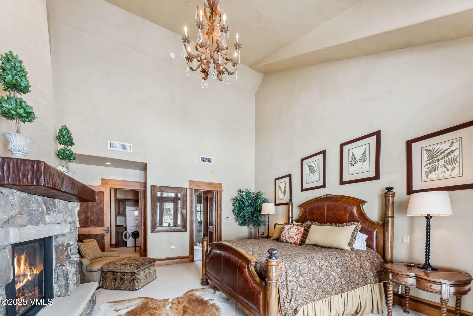 102 Village Walk Property Photo 18