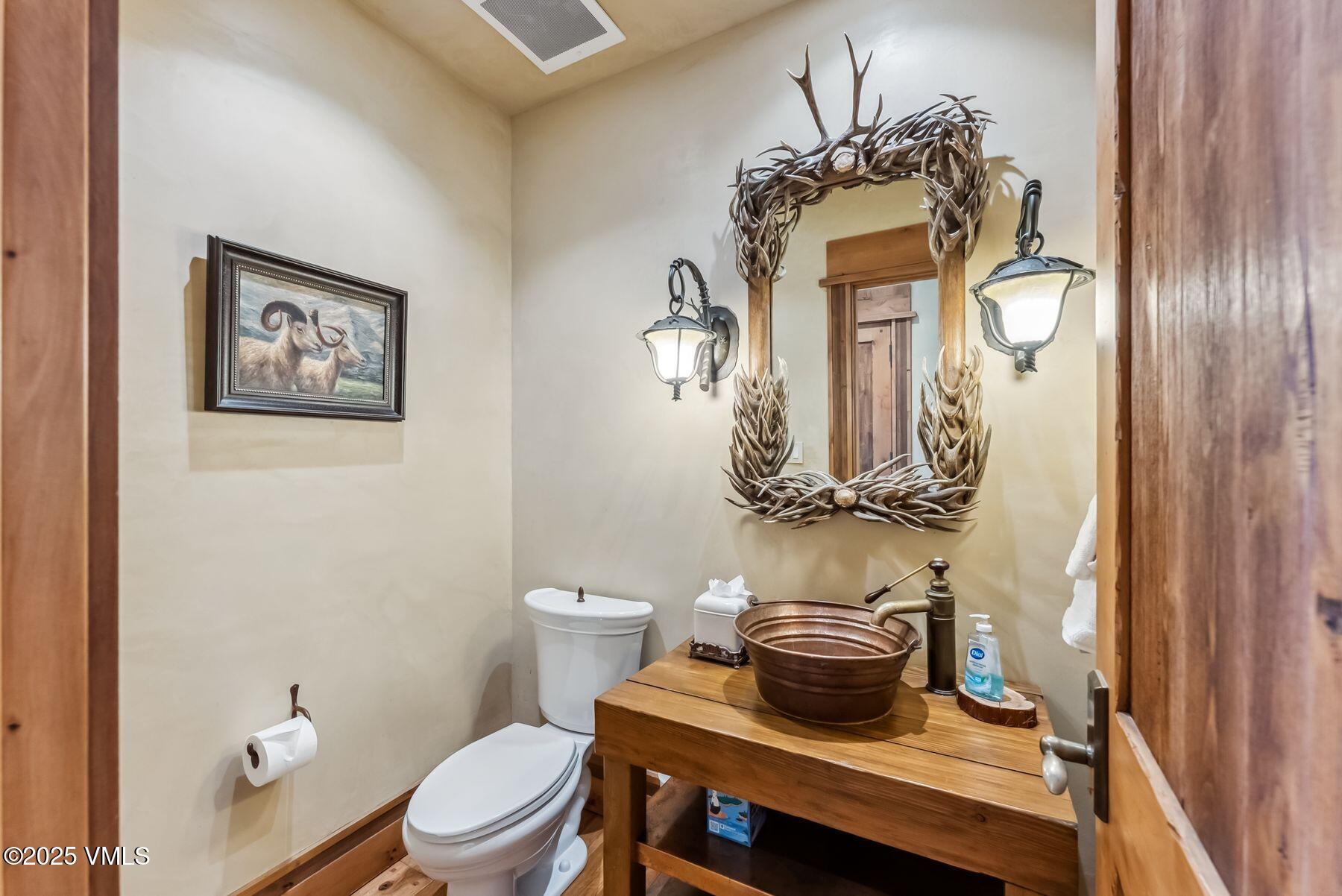 102 Village Walk Property Photo 26