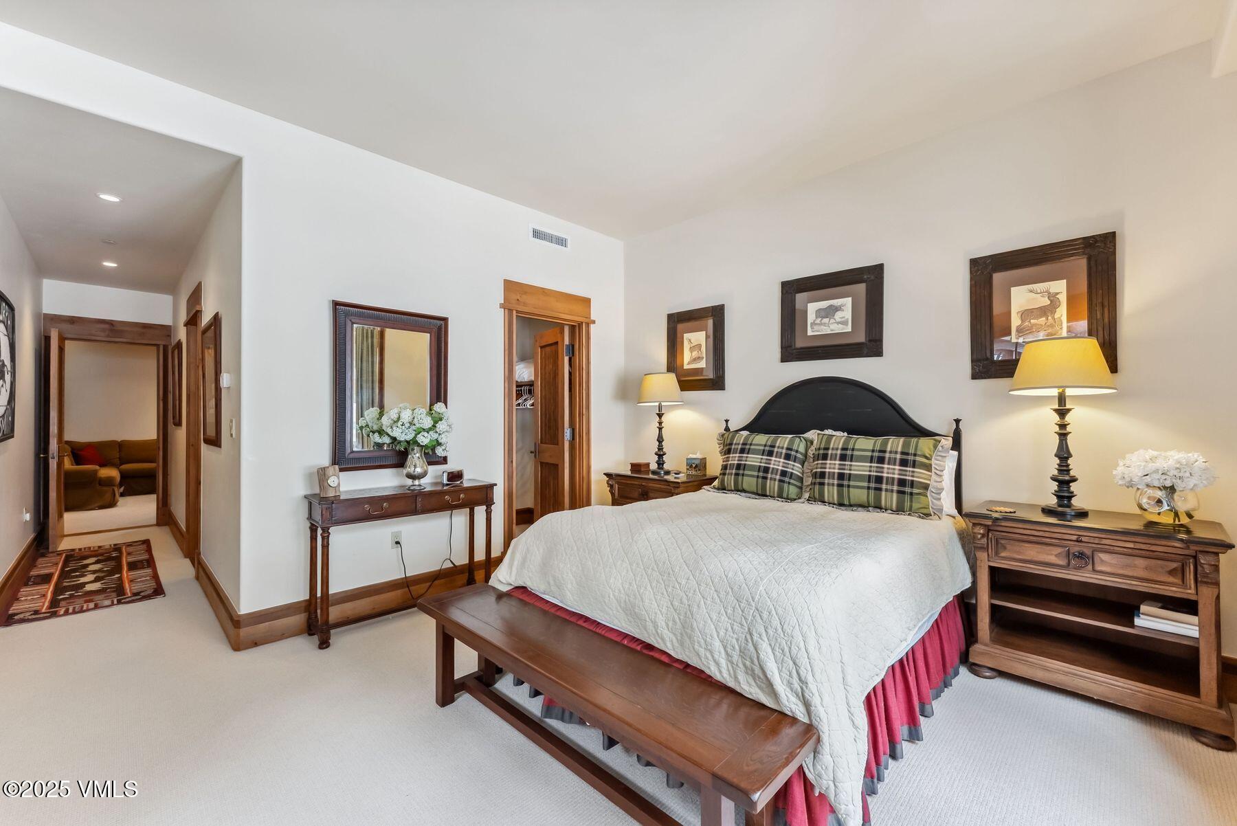 102 Village Walk Property Photo 42