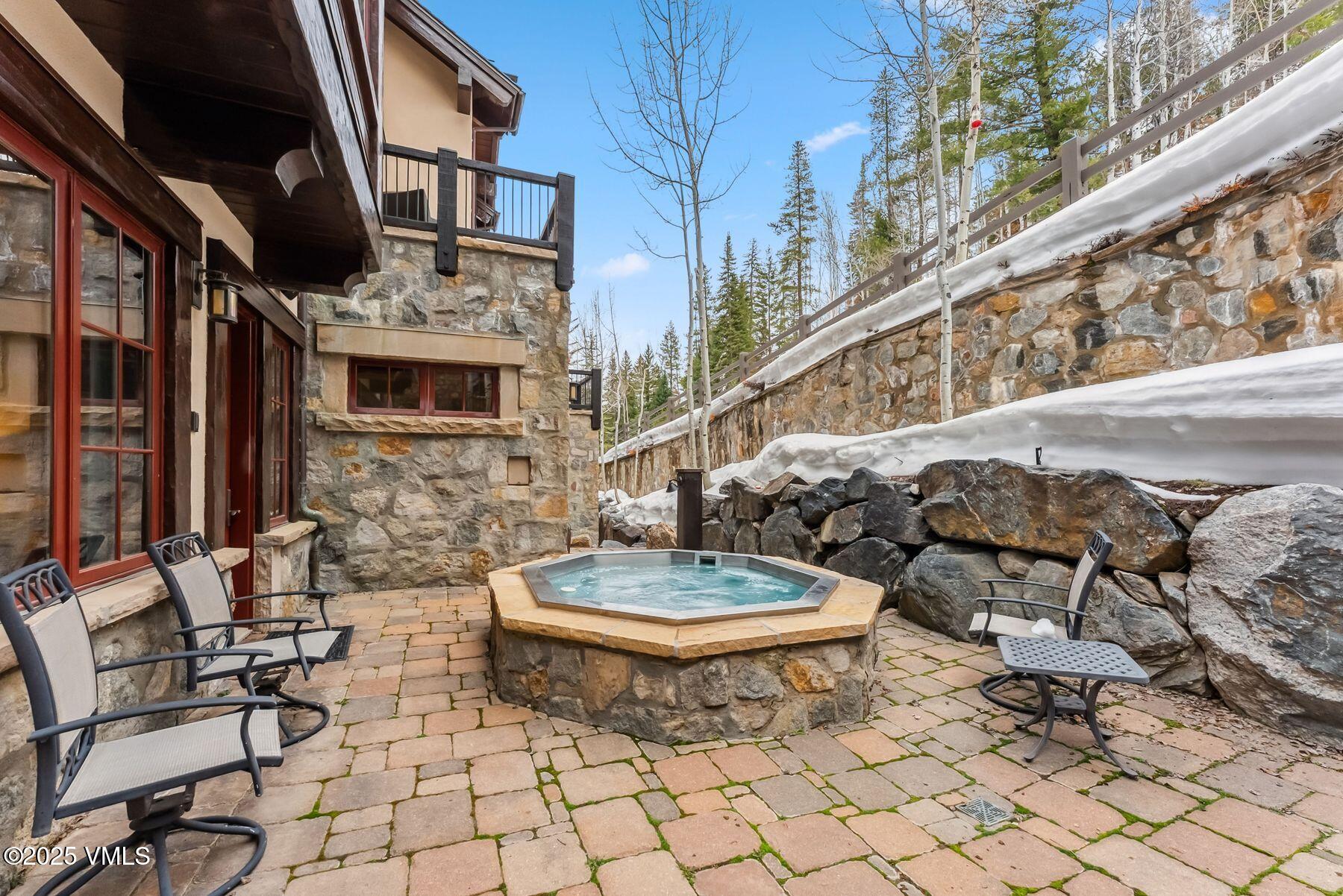 102 Village Walk Property Photo 65