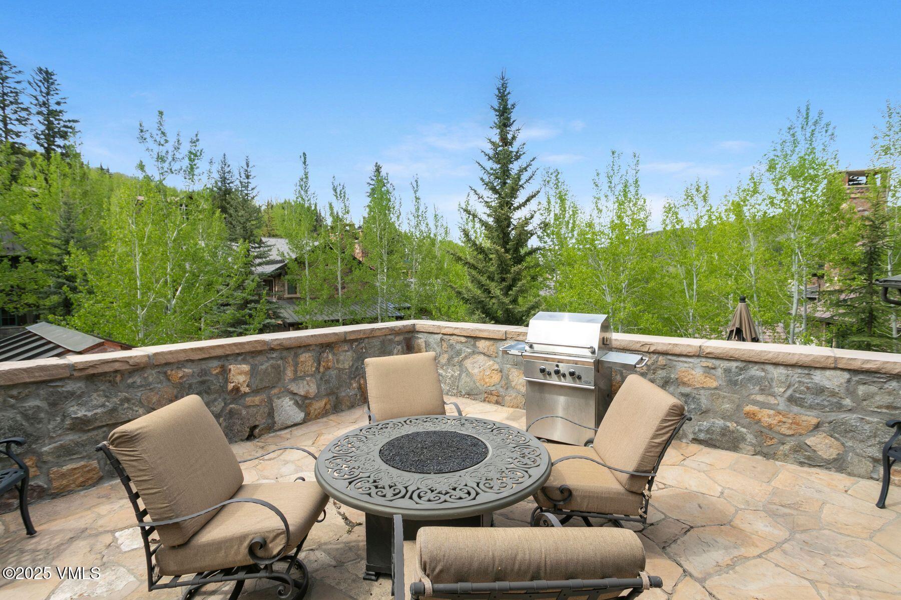102 Village Walk Property Photo 79