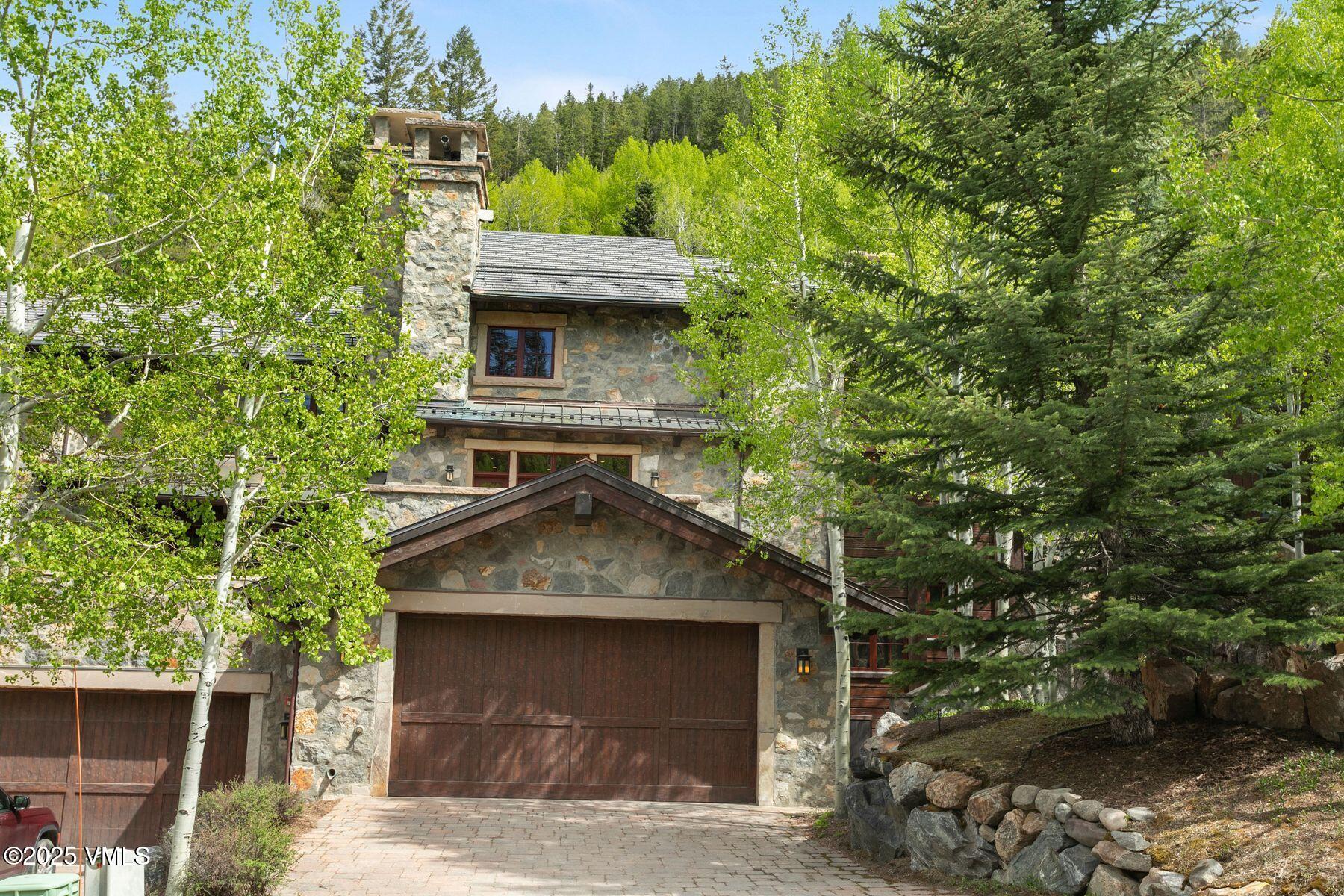 102 Village Walk Property Photo 81