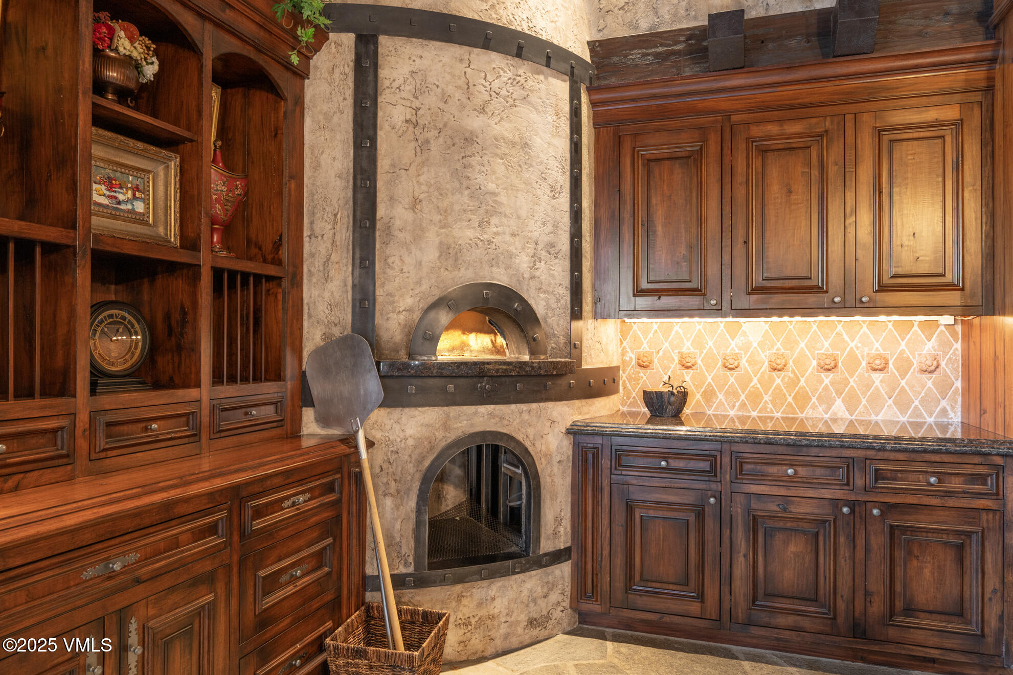 3712 Daybreak Ridge Property Photo 8