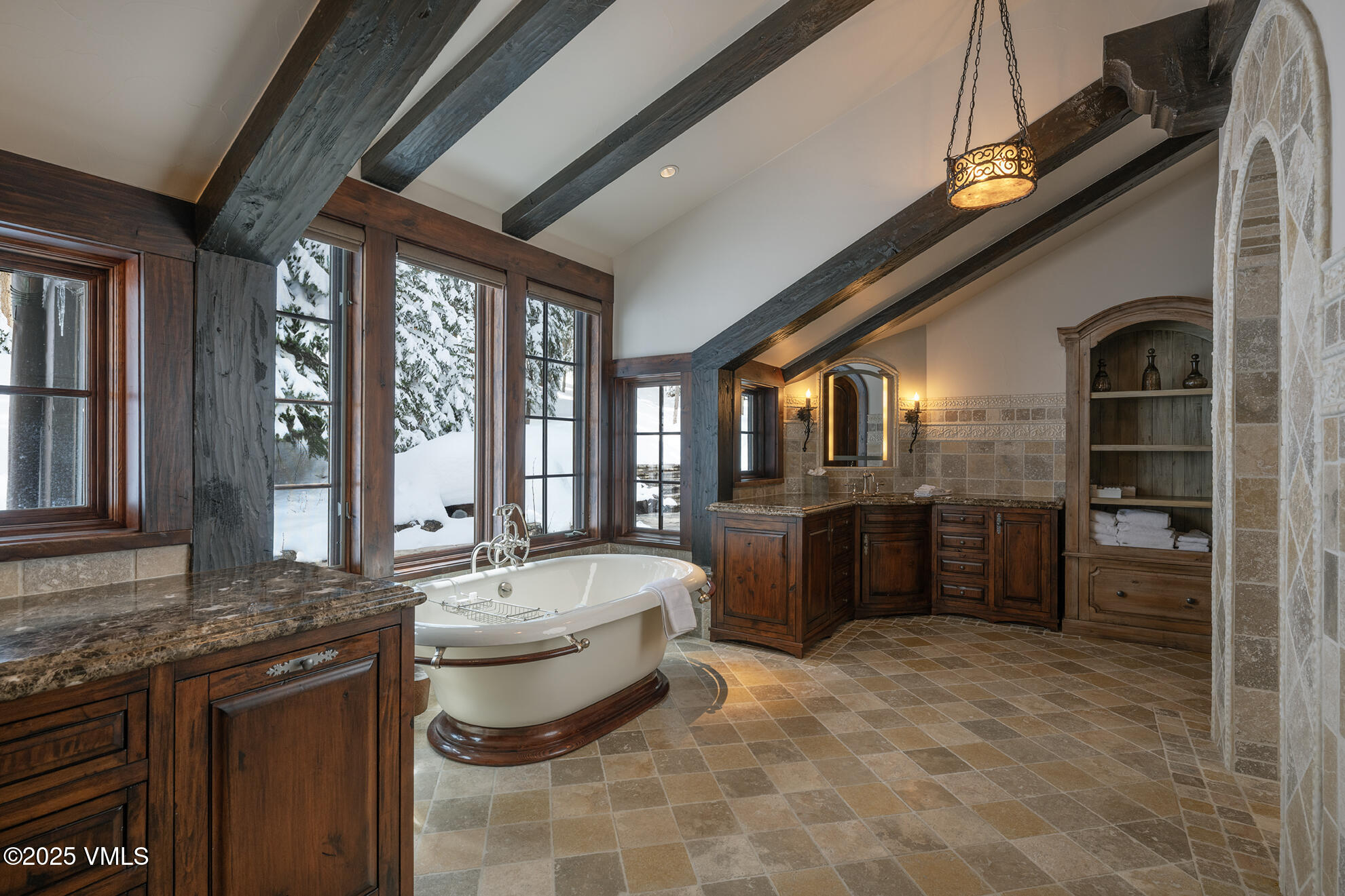 3712 Daybreak Ridge Property Photo 14