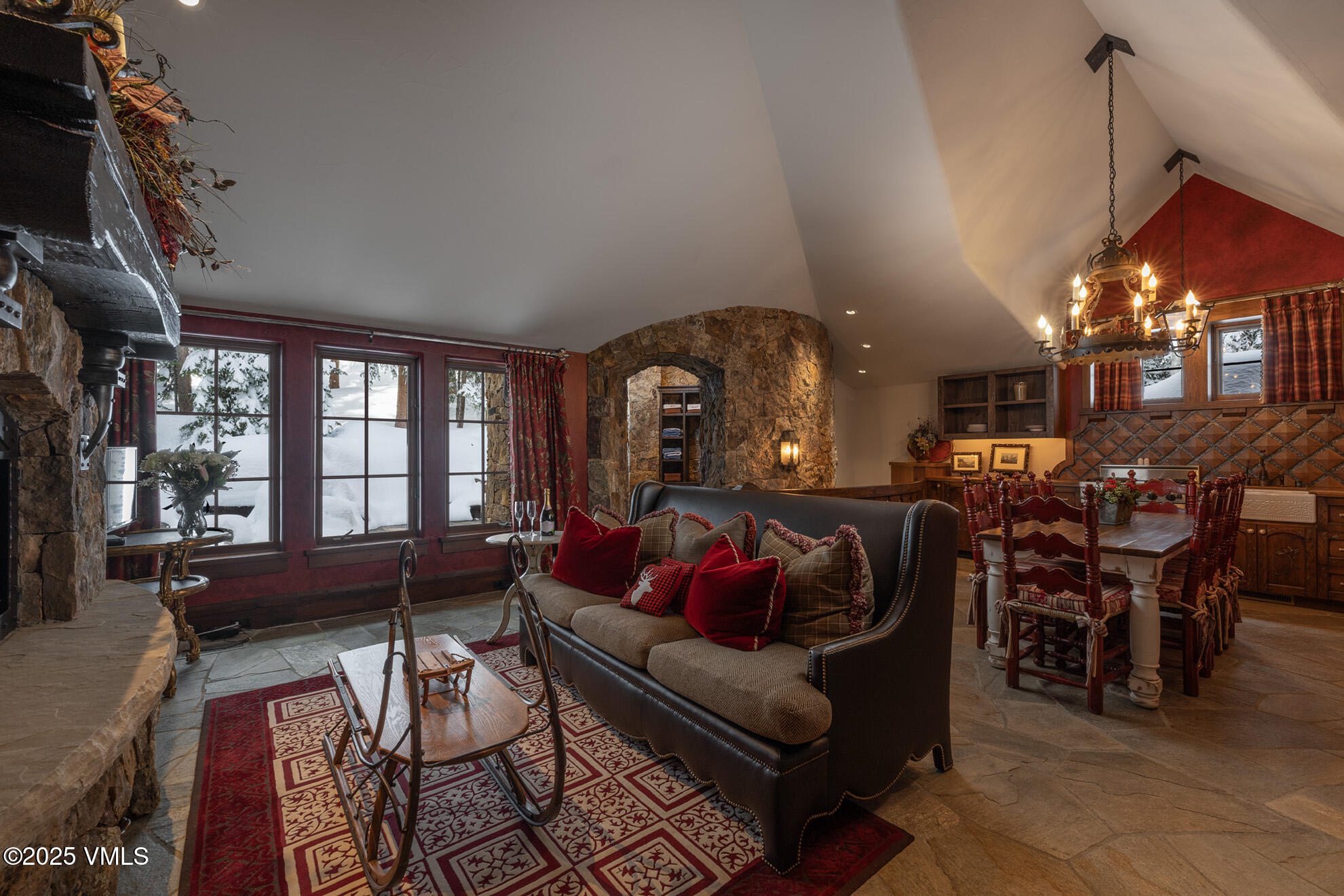 3712 Daybreak Ridge Property Photo 17