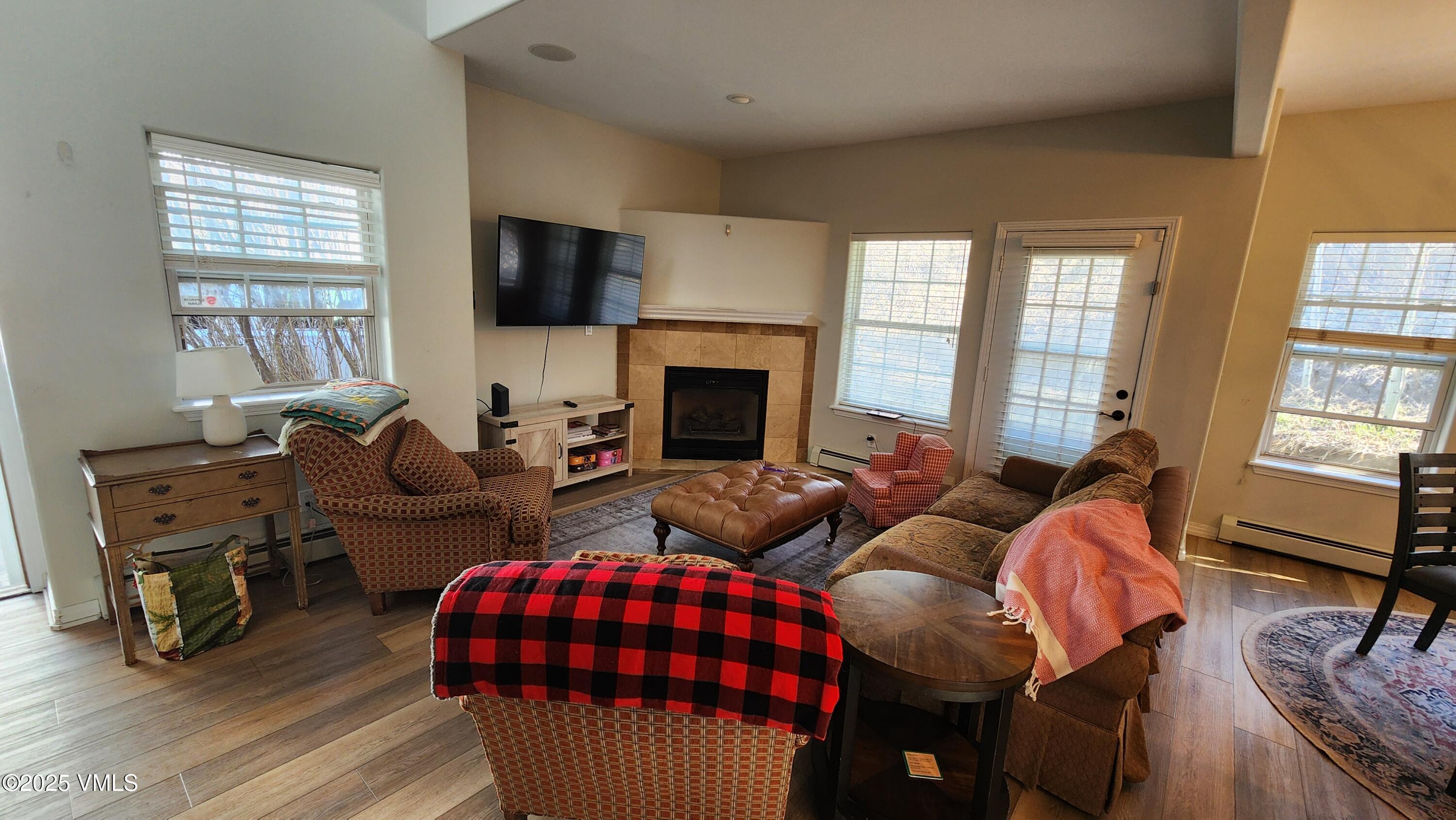 0288 Edwards Village Boulevard, 5d Property Photo 3