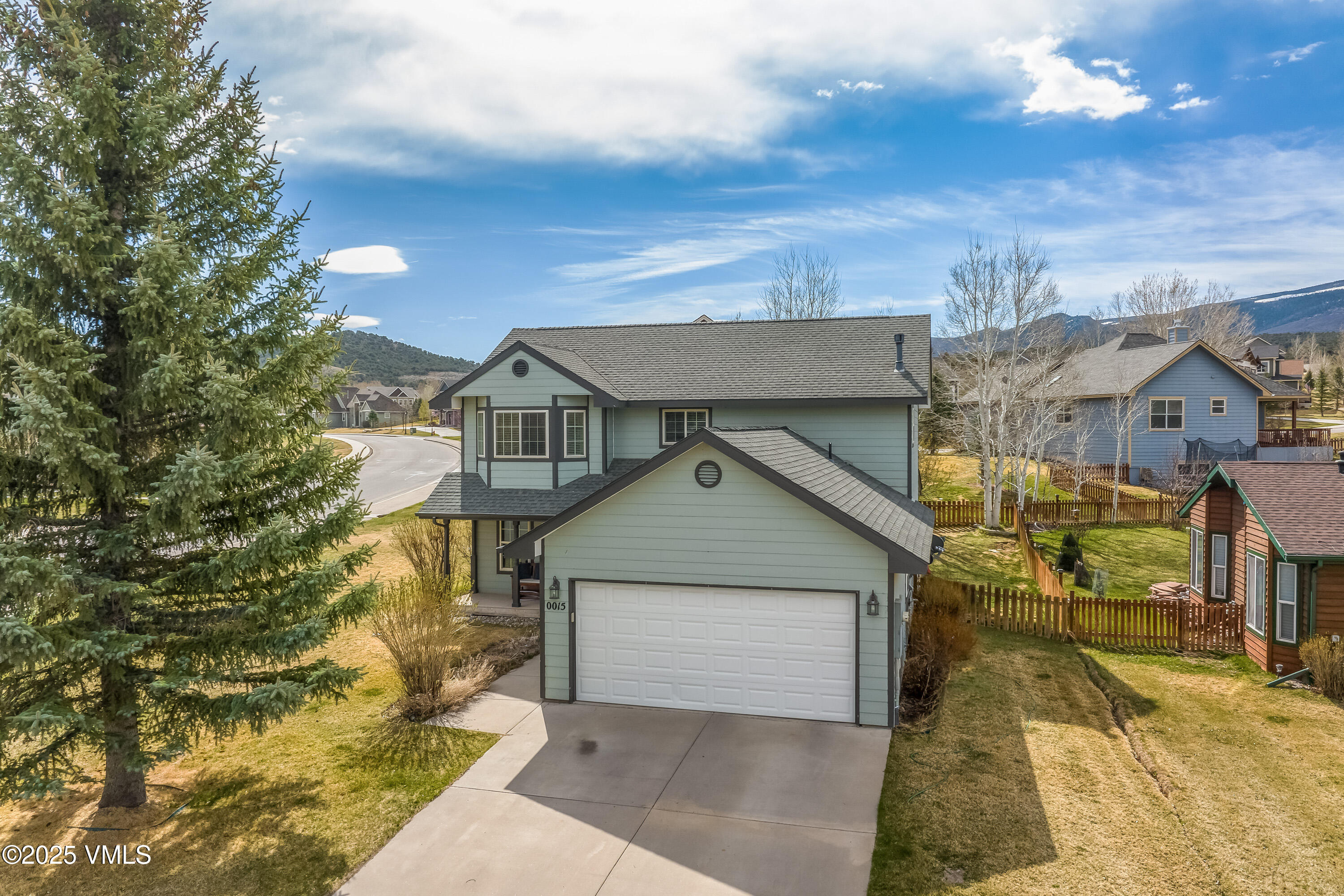 15 Spring Buck Road Property Photo 4