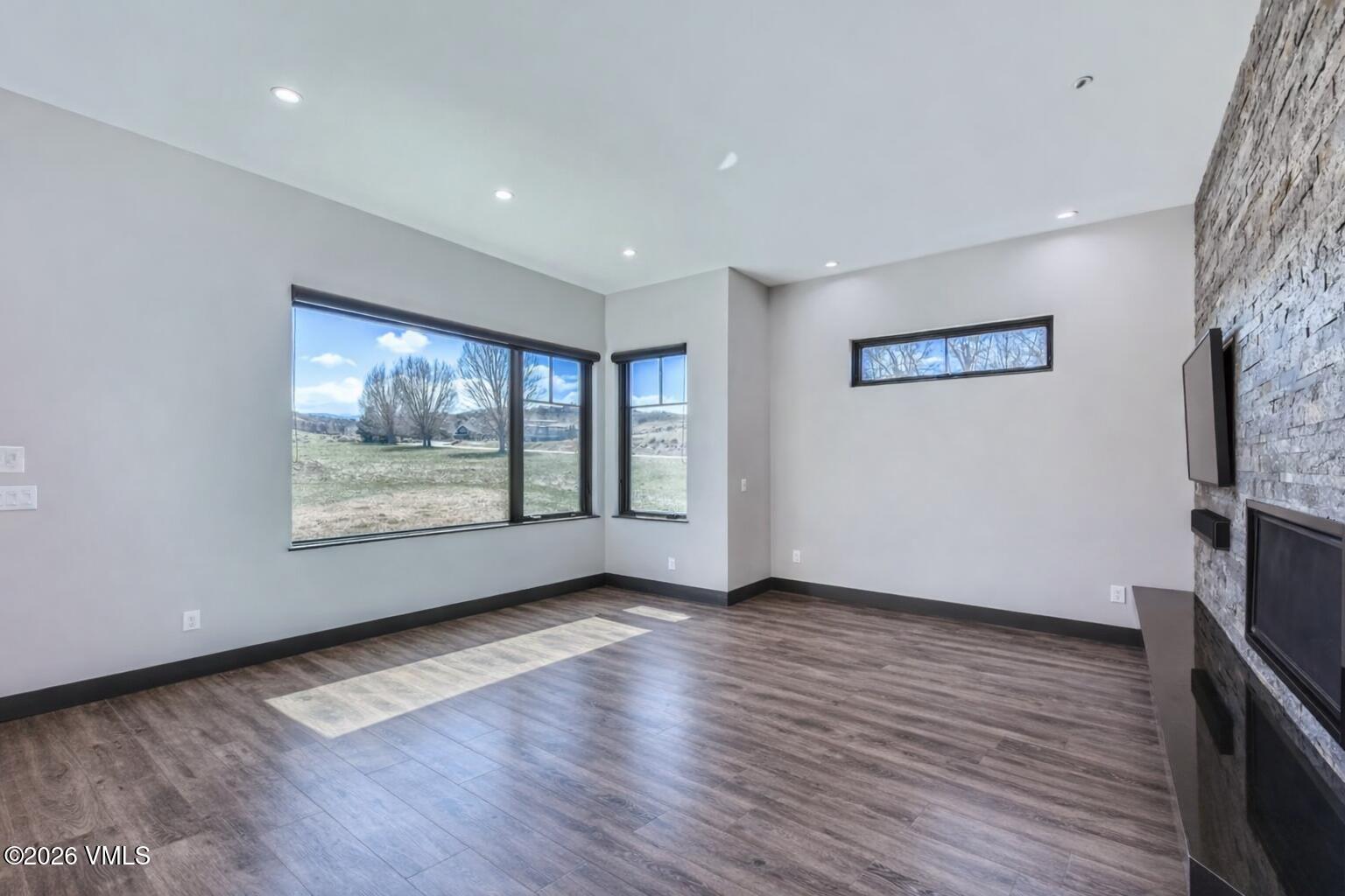 116 Thresher Court Property Photo 7