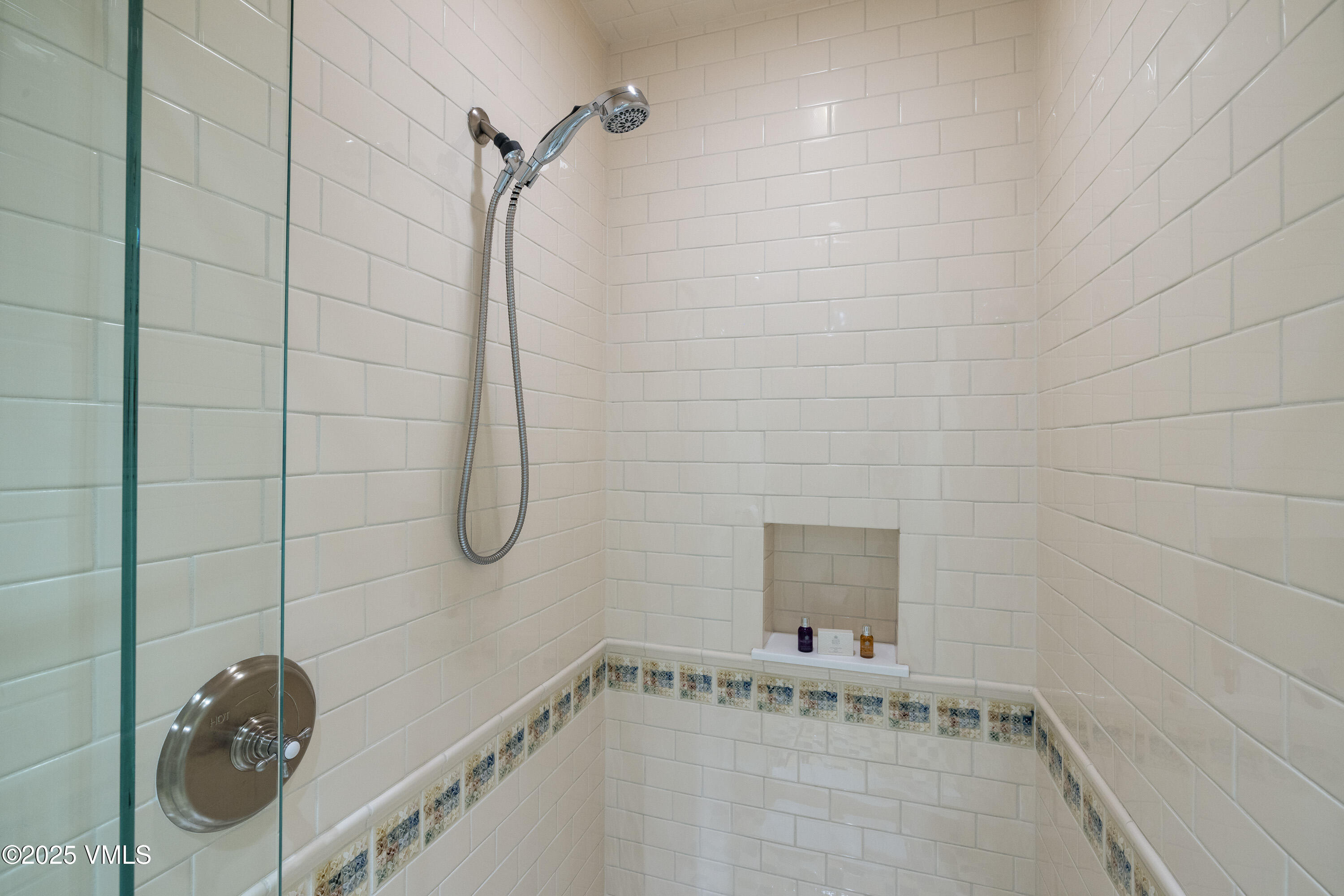 1 Willow Bridge Road, 42 Property Photo 63