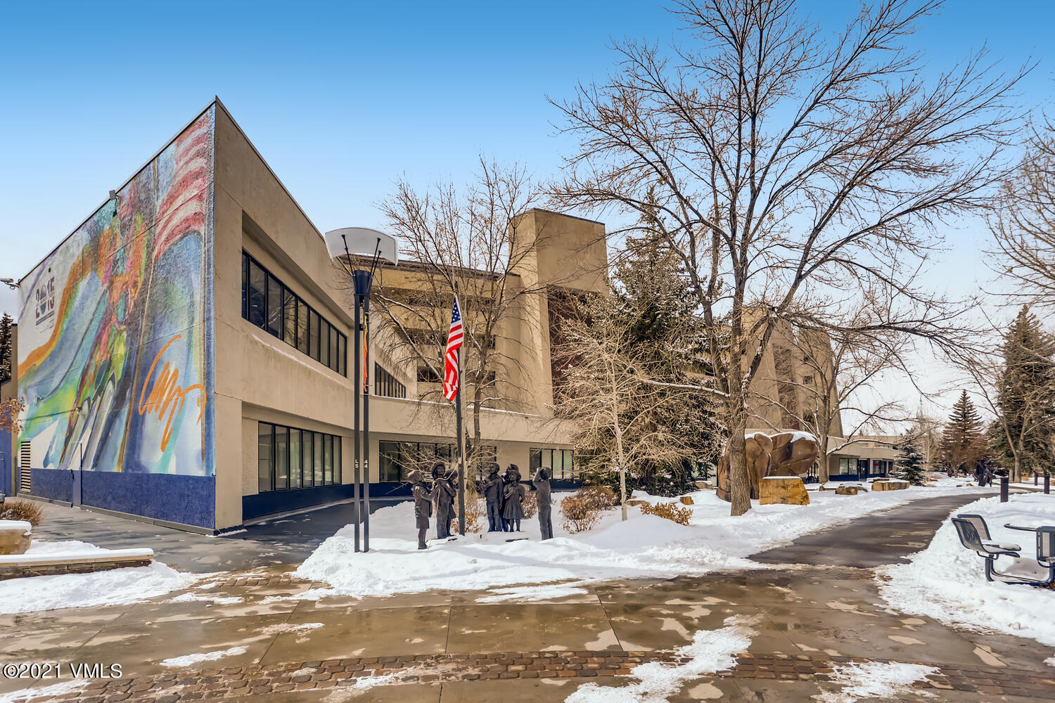 137 Benchmark, B Property Photo 6