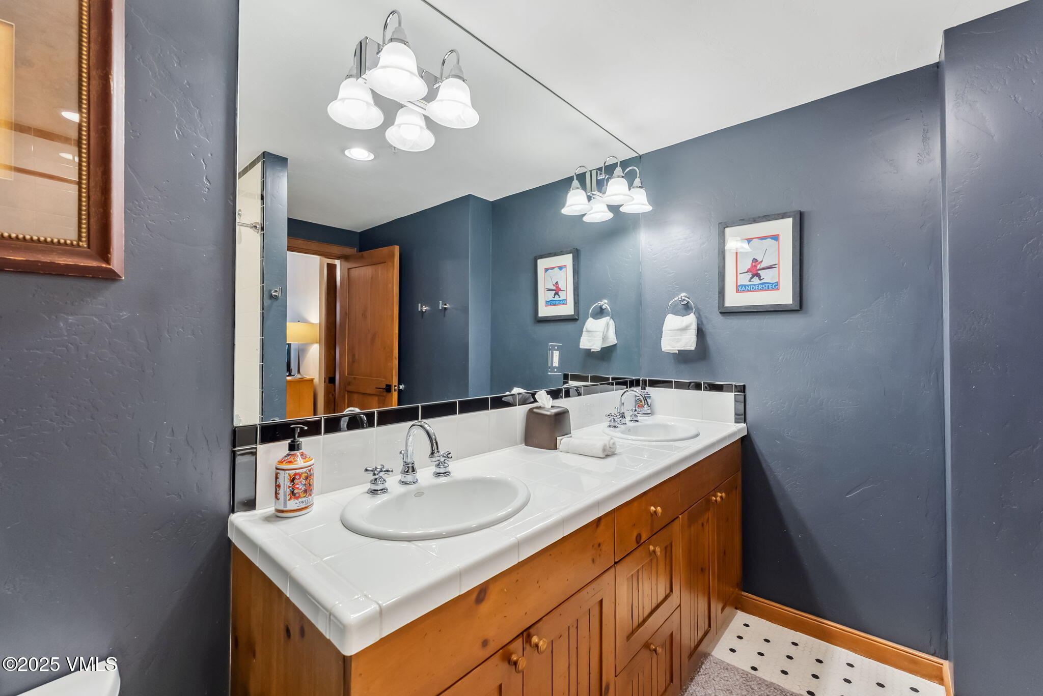 205 Bear Paw, B102 Property Photo 17