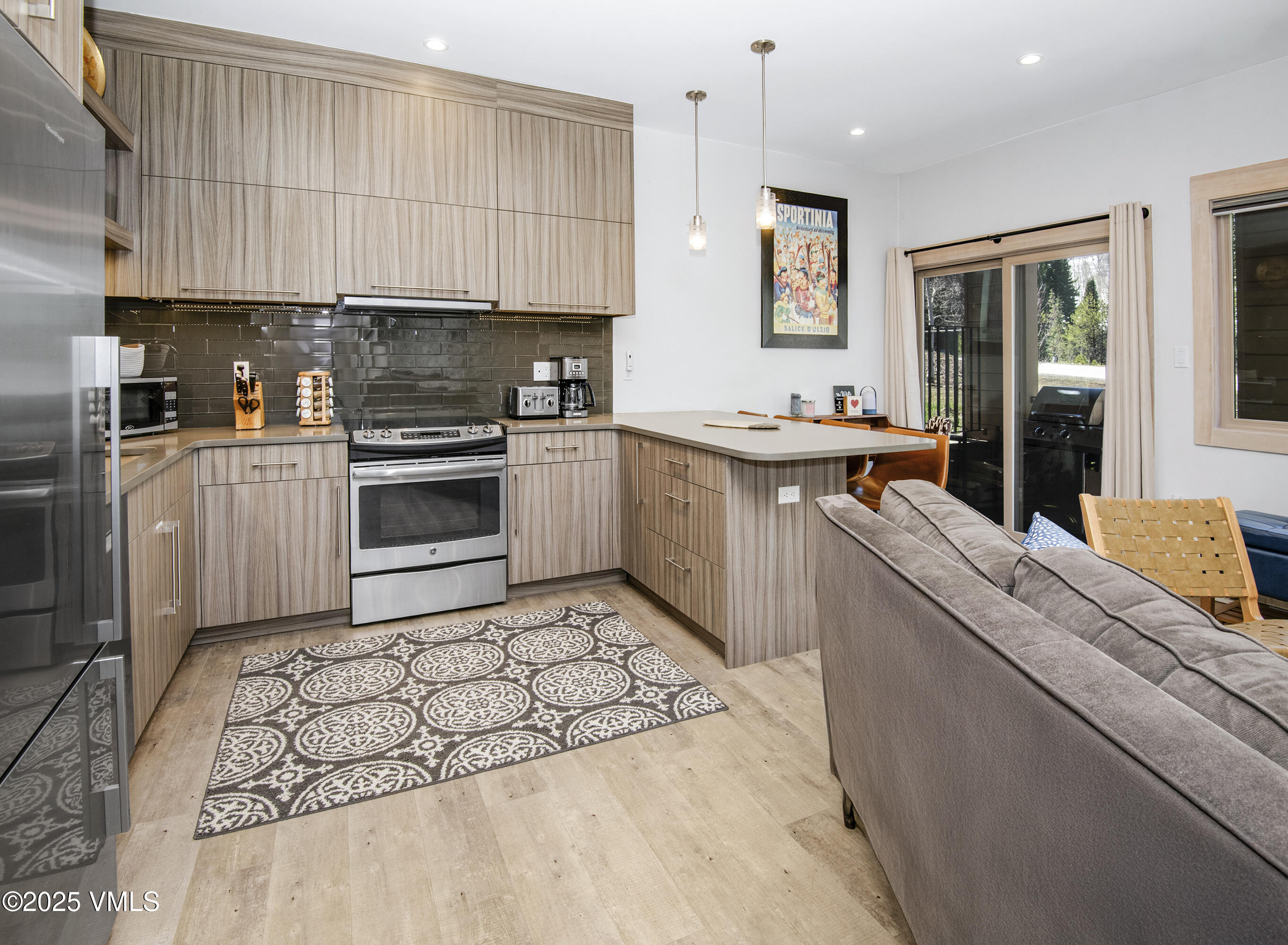 4192 Spruce Way, 109-a Property Photo 9
