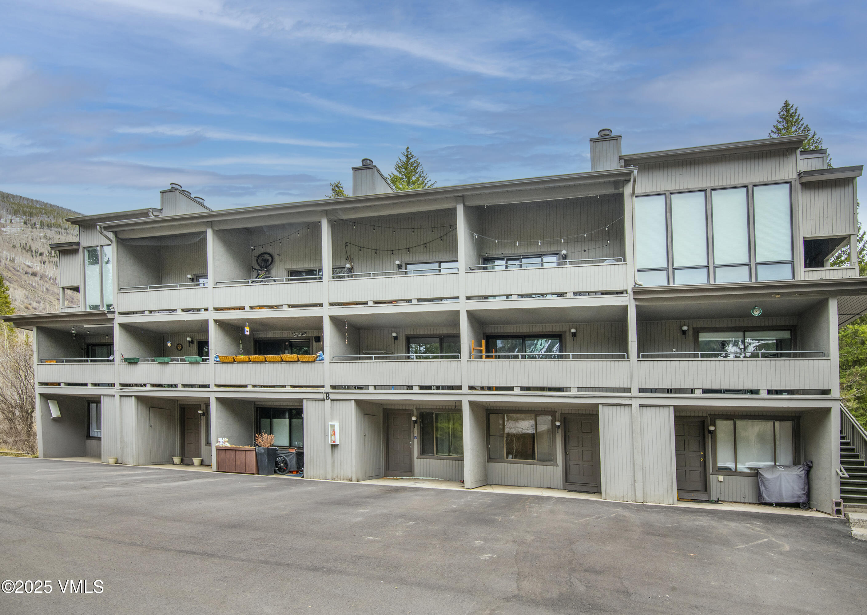 5197 Black Gore Drive, B-2 Property Photo 10