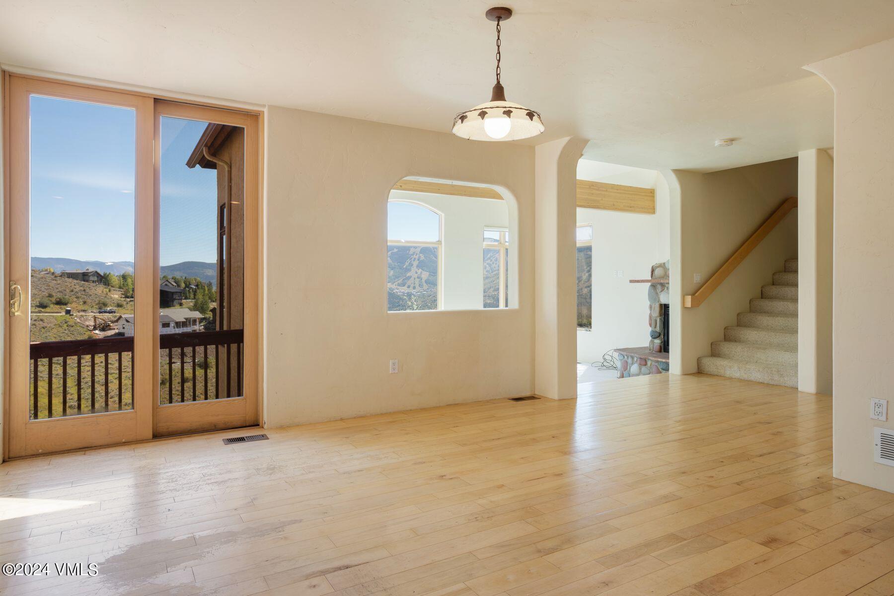 4765 Wildridge Road Property Photo 13
