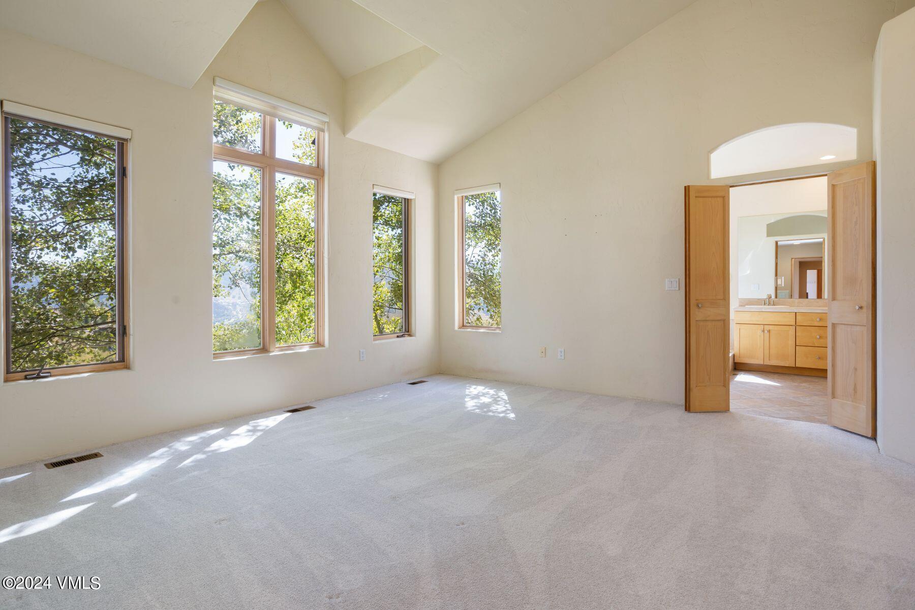 4765 Wildridge Road Property Photo 14