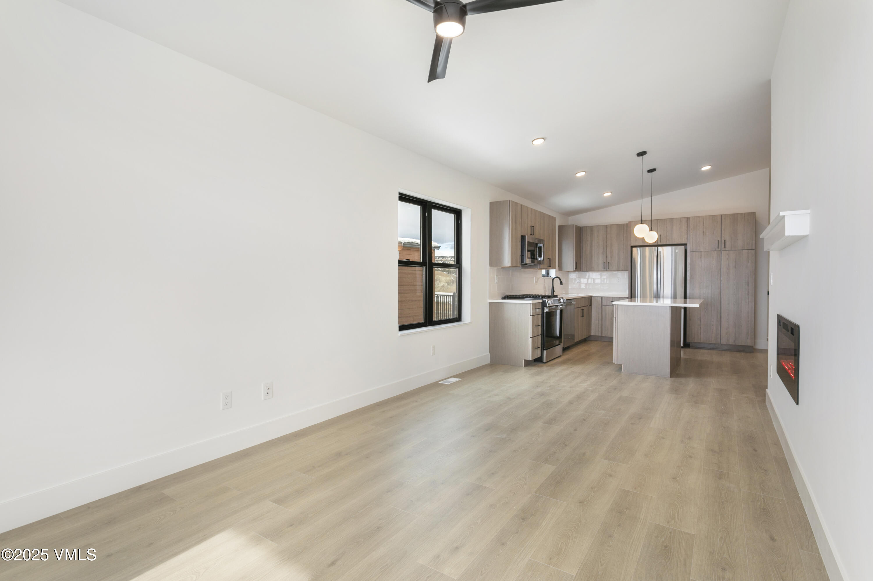 142 Spearstone Avenue Property Photo 4