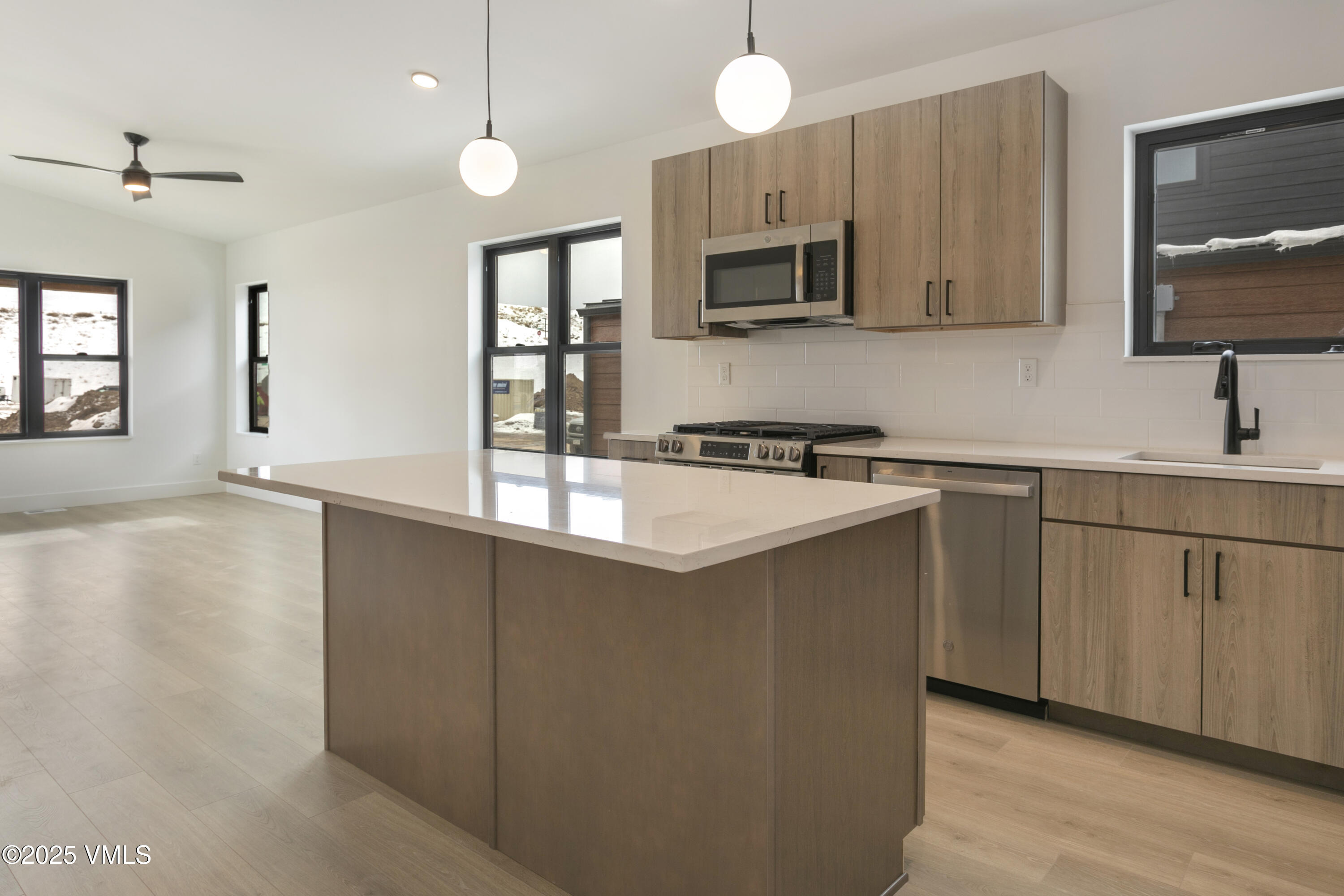 142 Spearstone Avenue Property Photo 8