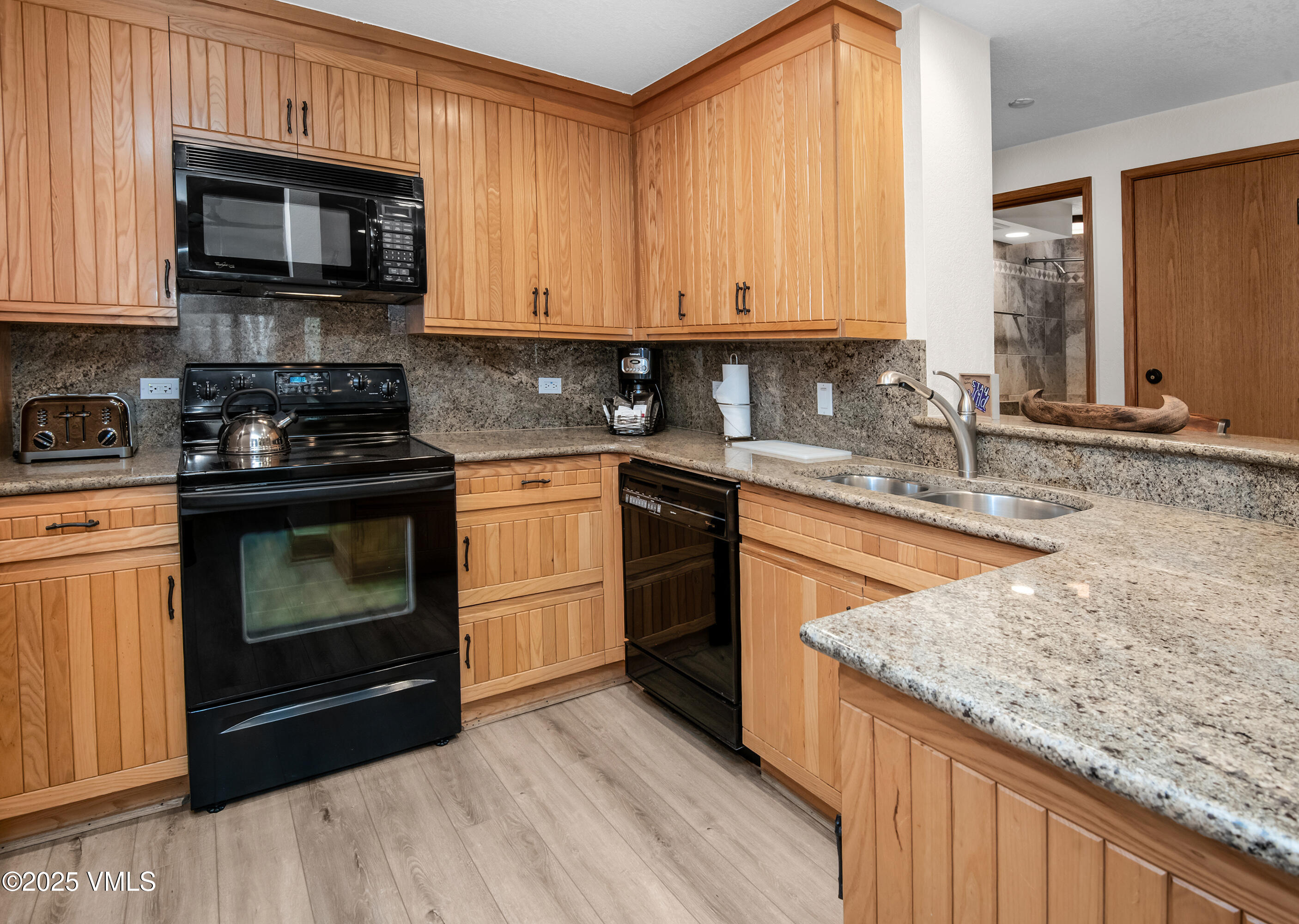 120 Offerson D330 Property Photo 10