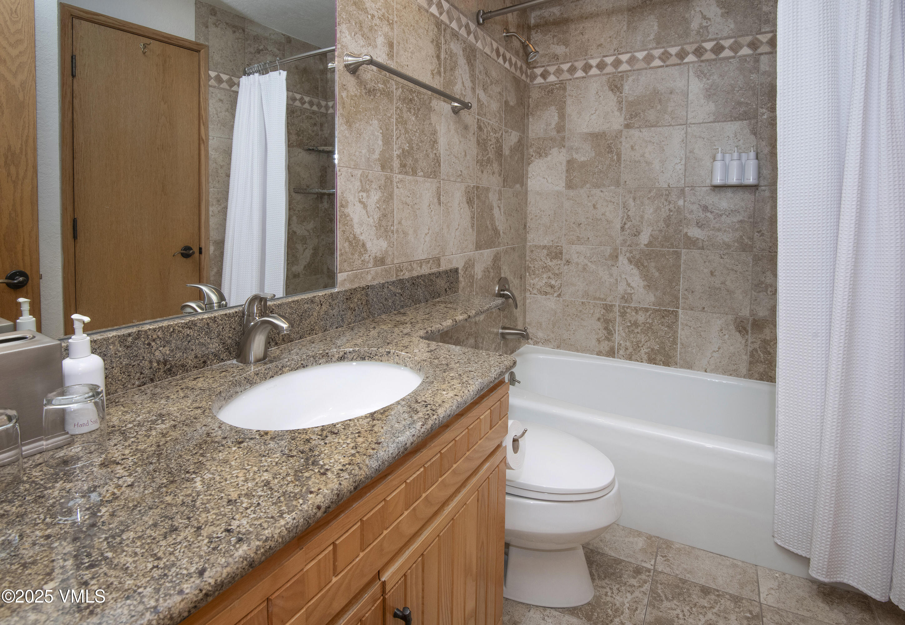 120 Offerson D330 Property Photo 18